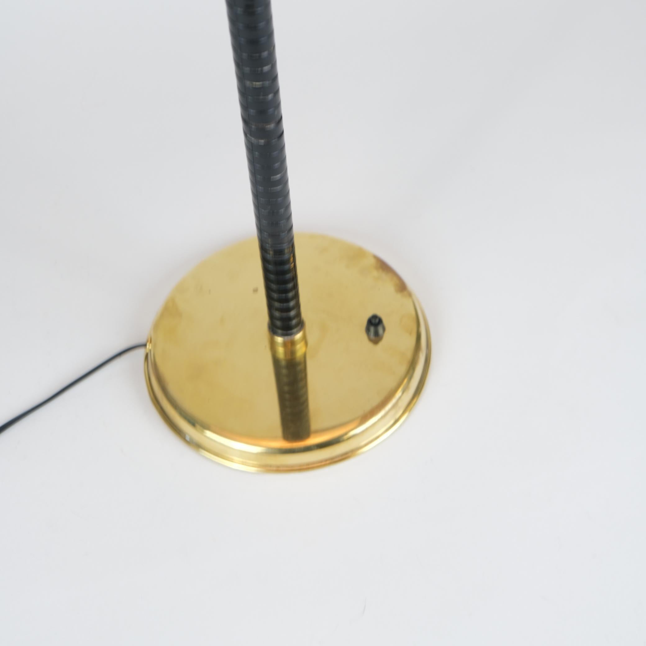 Scandinavian Modern Rare Adjustable Lisa Johansson-Pape Black & Brass Ihanne Table Lamp, Orno 1950s For Sale