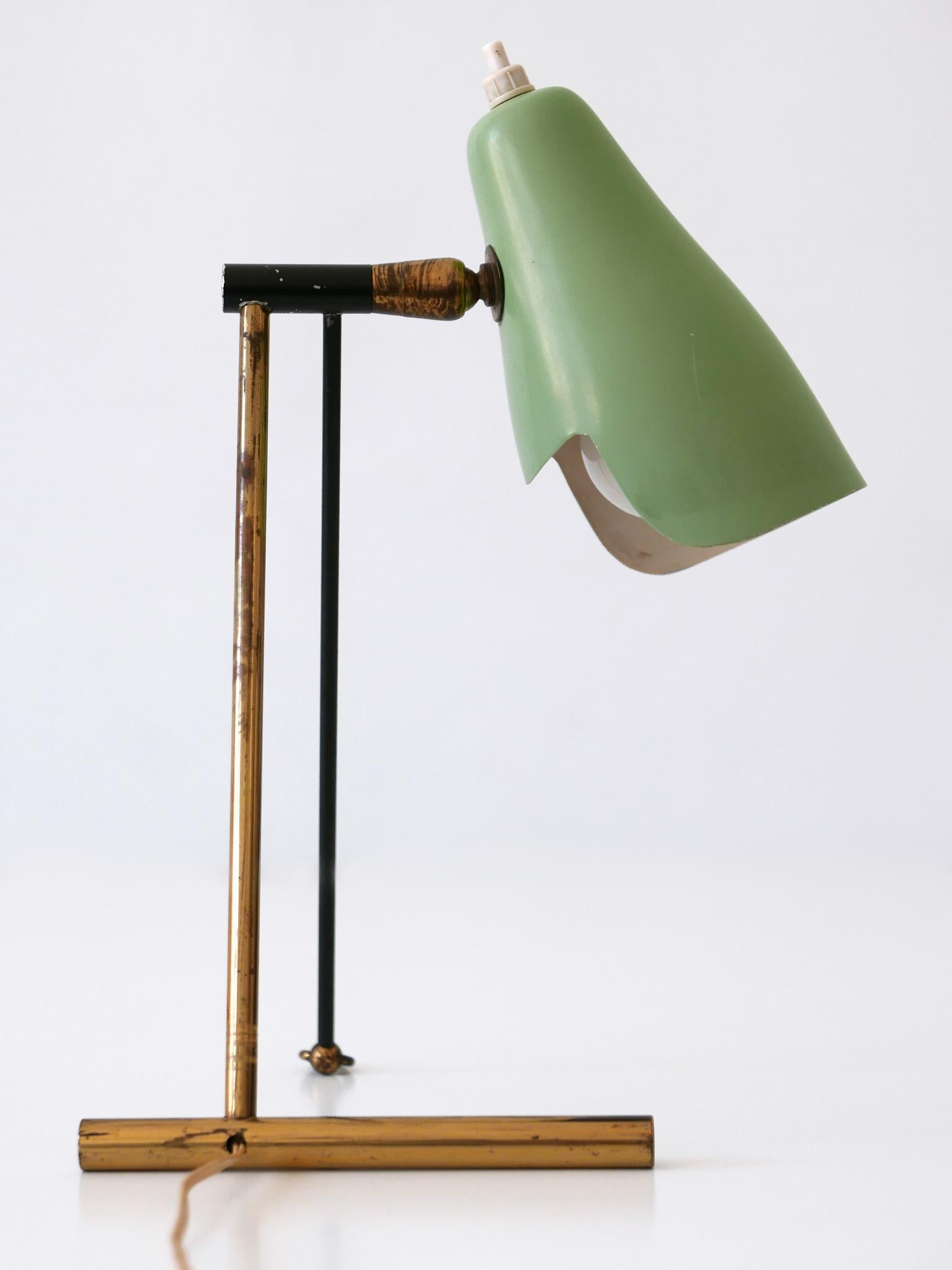 Rare & Adjustable Mid-Century Modern Stilnovo Wall or Table Lamp Italy 1950s For Sale 10