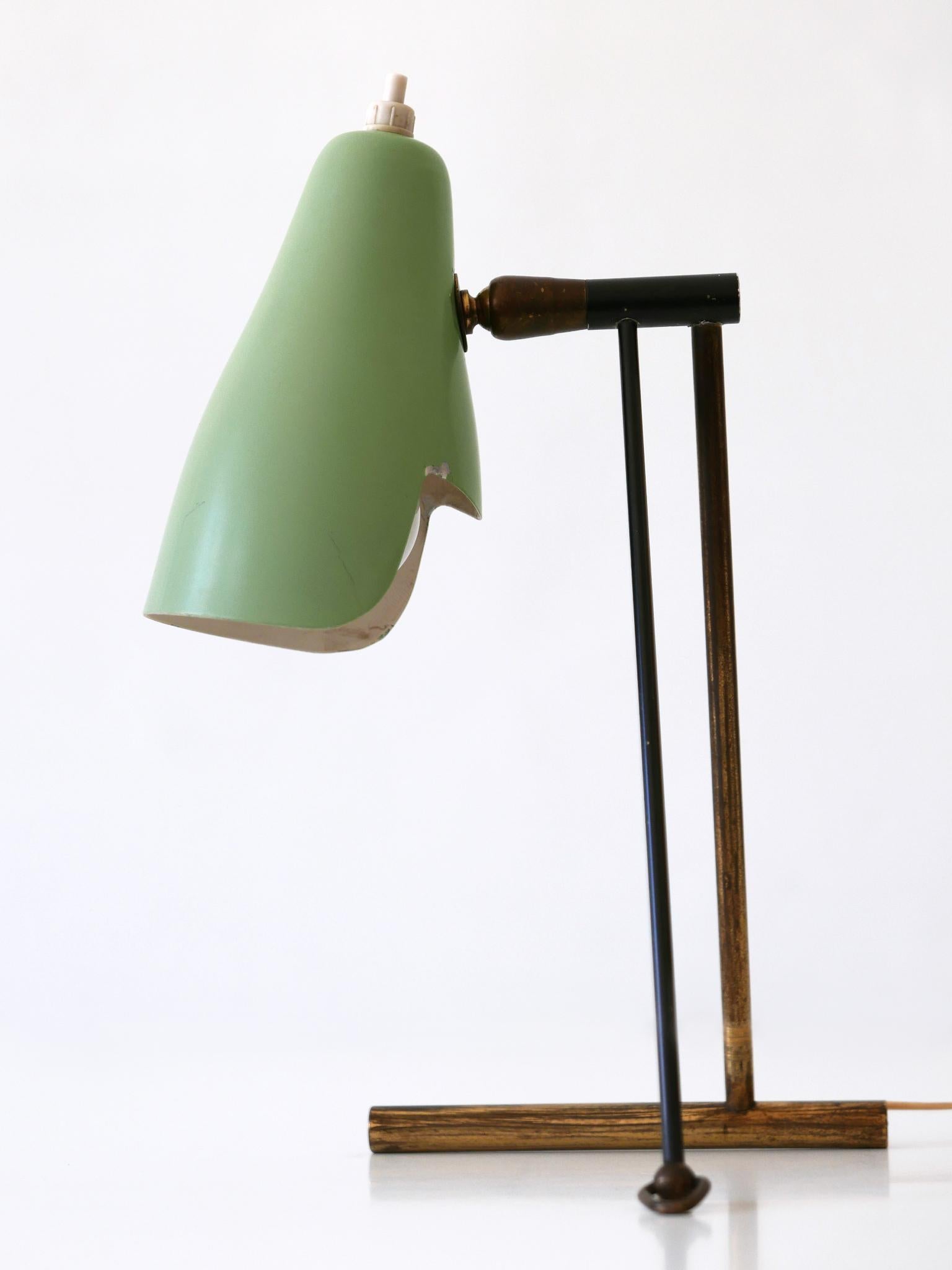 Italian Rare & Adjustable Mid-Century Modern Stilnovo Wall or Table Lamp Italy 1950s For Sale