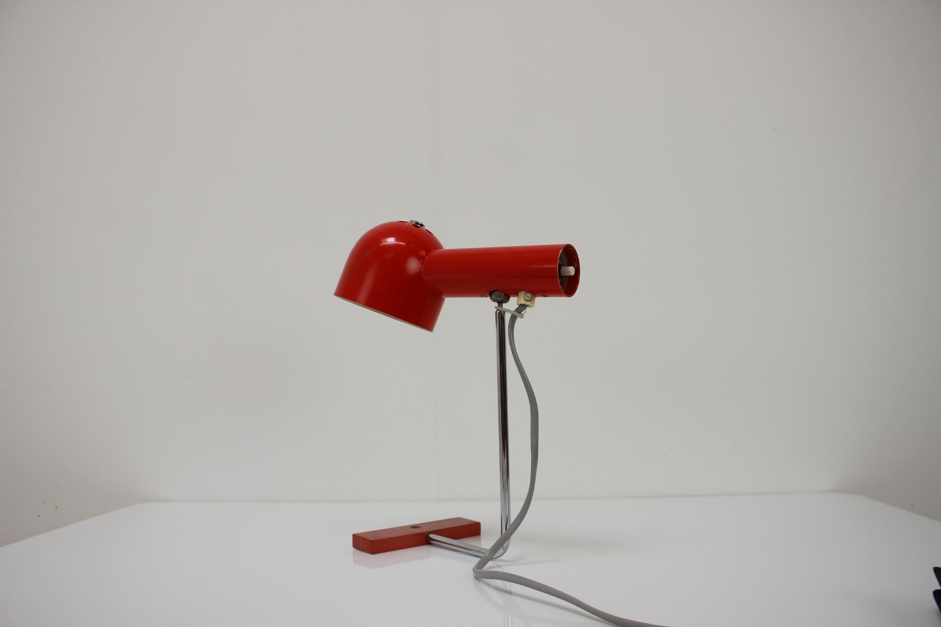 Rare Adjustable Table Lamp by Napako, 1960's, Czechoslovakia In Good Condition For Sale In Praha, CZ