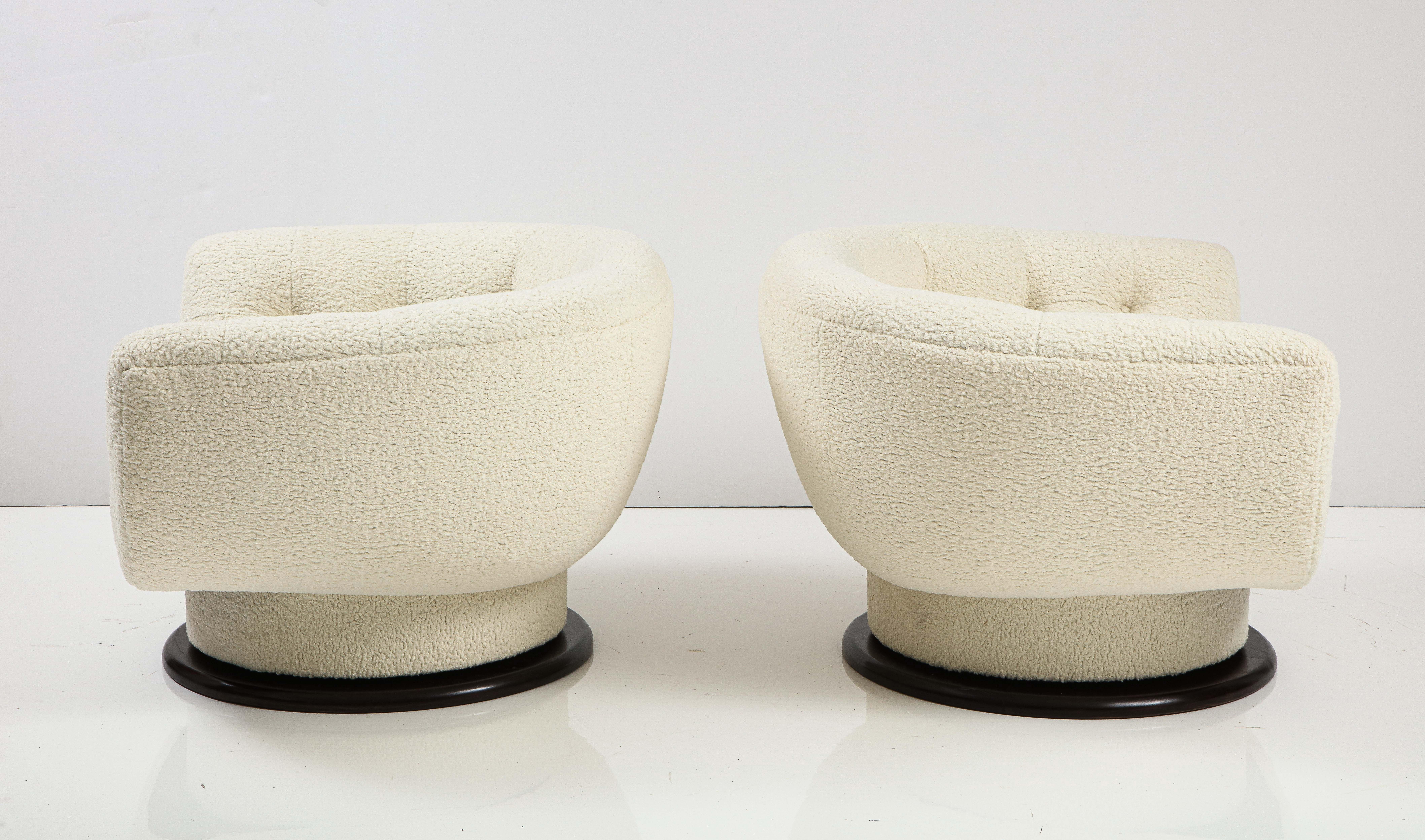 Rare Adrian Pearsall Swivel Lounge Chairs In Good Condition In New York, NY