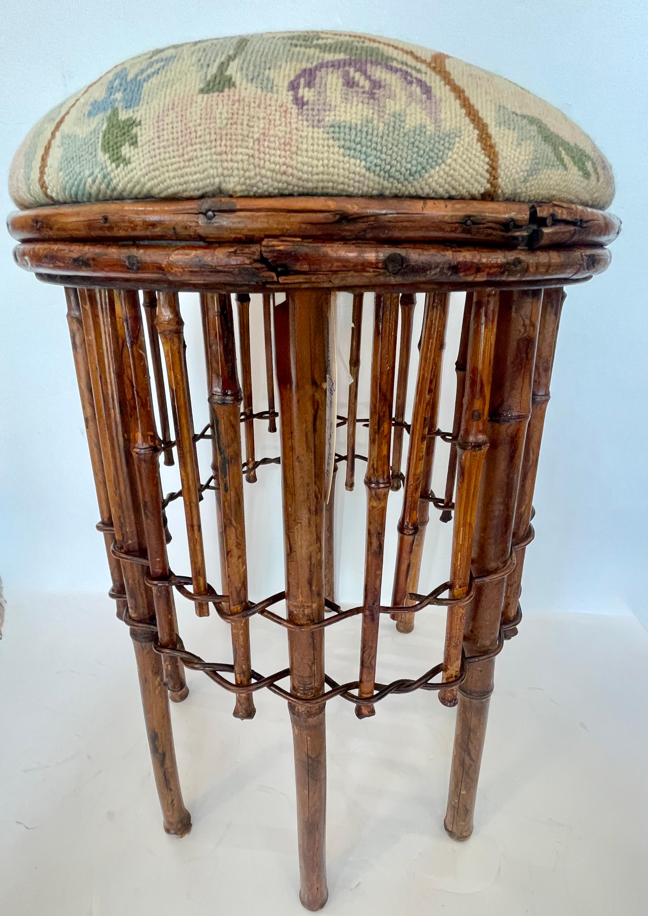 Raro  Aesthetic Movement Bamboo &  Sgabello ad ago Fine 19° secolo. C In condizioni buone in vendita a West Palm Beach, FL