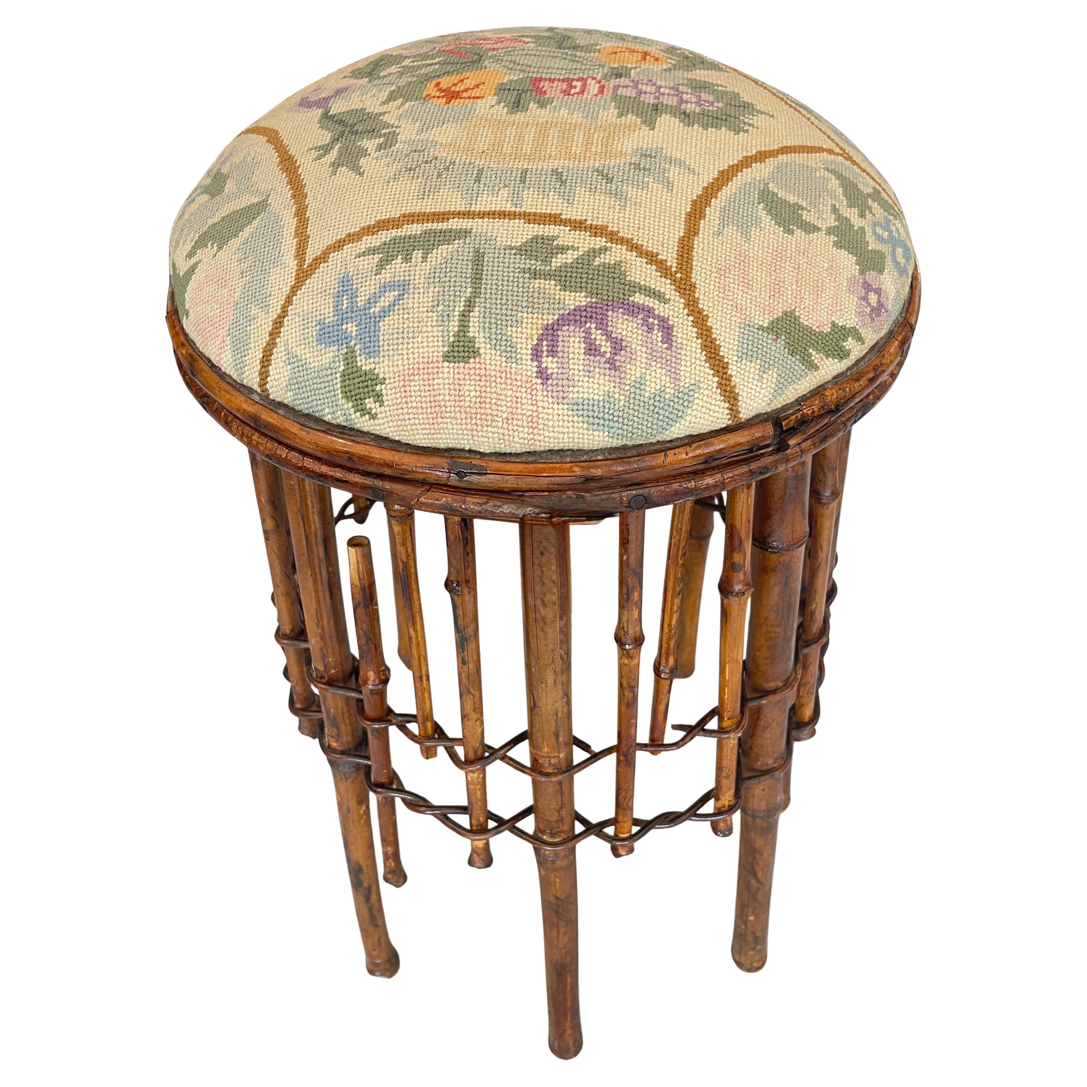 Raro  Aesthetic Movement Bamboo &  Sgabello ad ago Fine 19° secolo. C in vendita