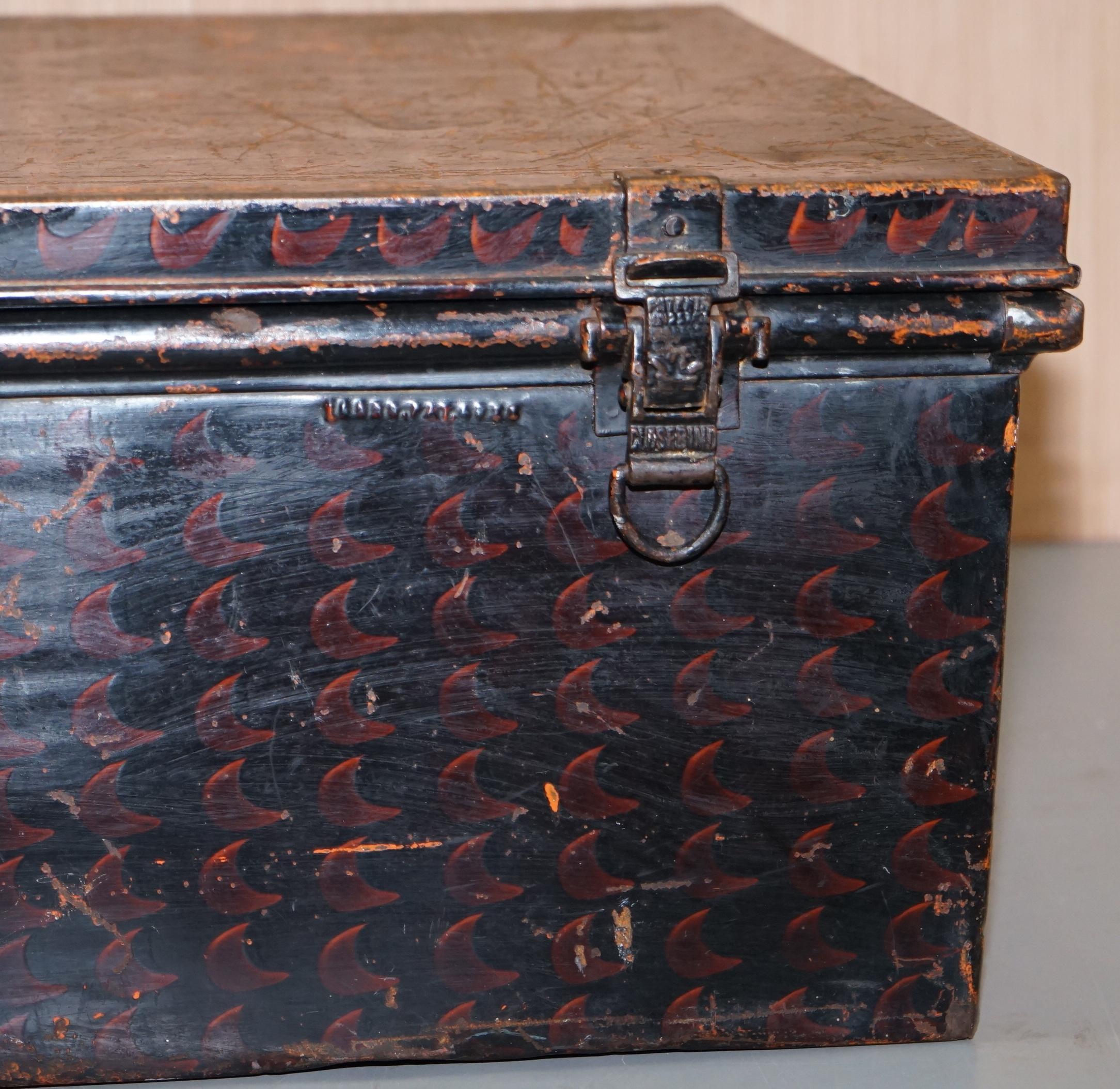 Rare African Campaign Military Metal Chest Luggage the Owomeji Jones Brothers For Sale 3