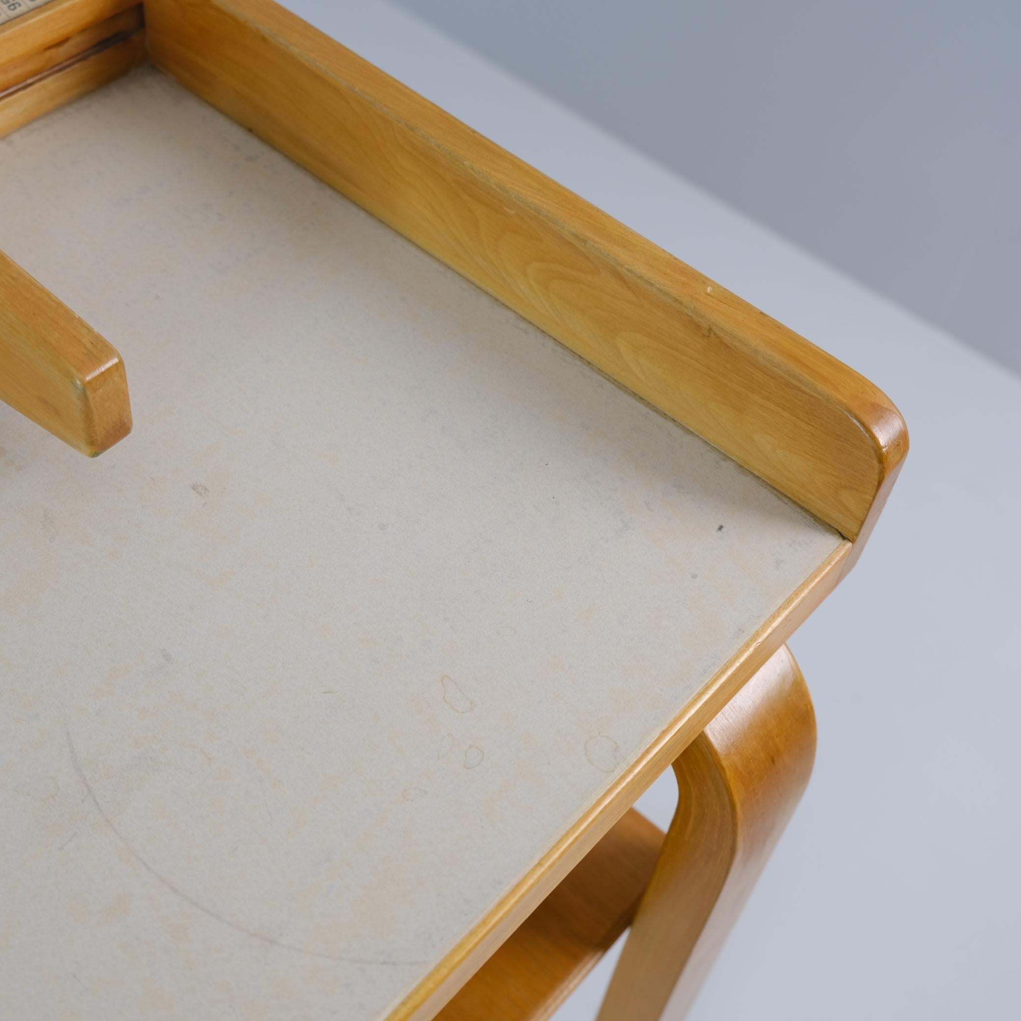 Seltener Aino Aalto Kindermesstisch aus Birke, Collector Item, Artek 1950er Jahre (Mitte des 20. Jahrhunderts) im Angebot