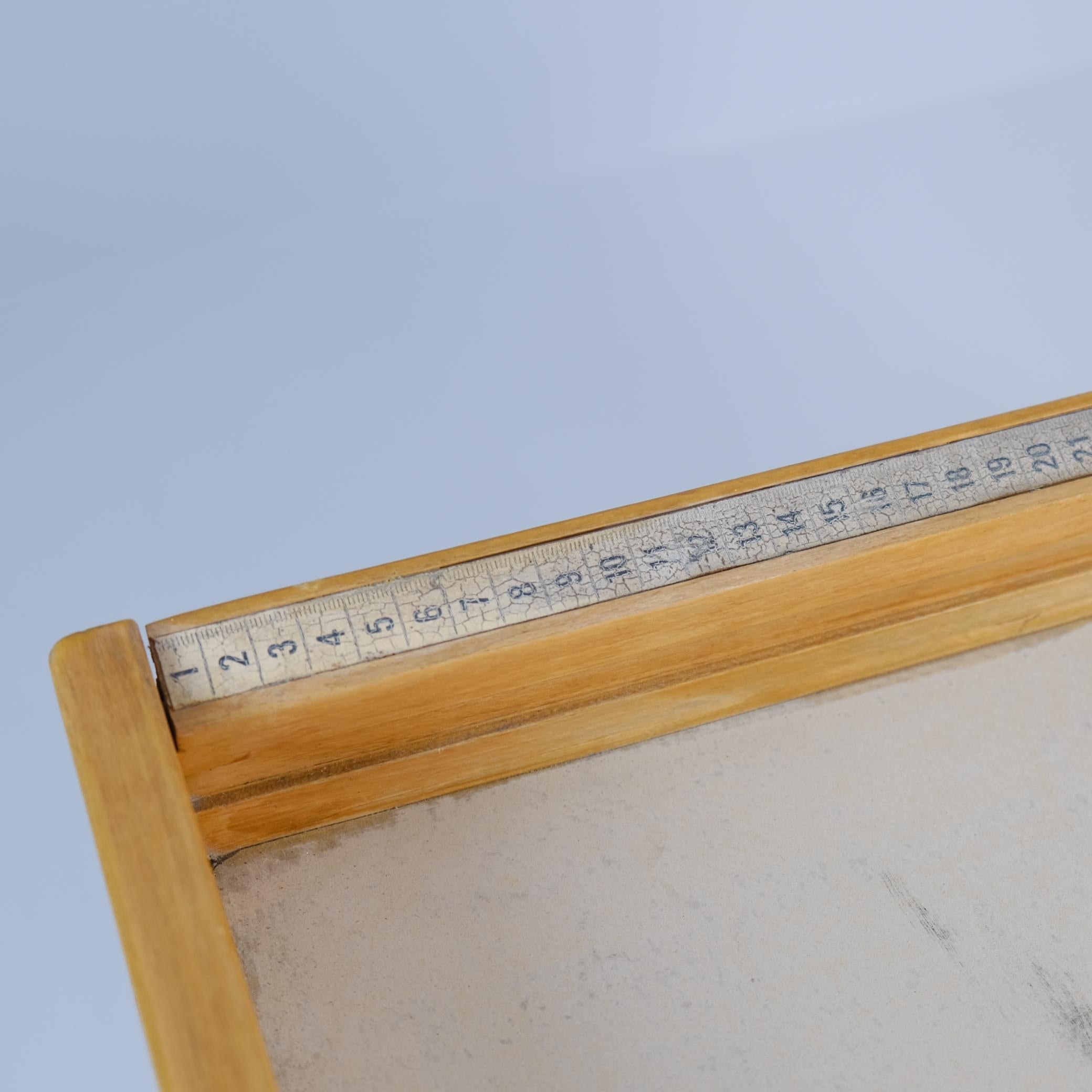 Seltener Aino Aalto Kindermesstisch aus Birke, Collector Item, Artek 1950er Jahre im Angebot 3