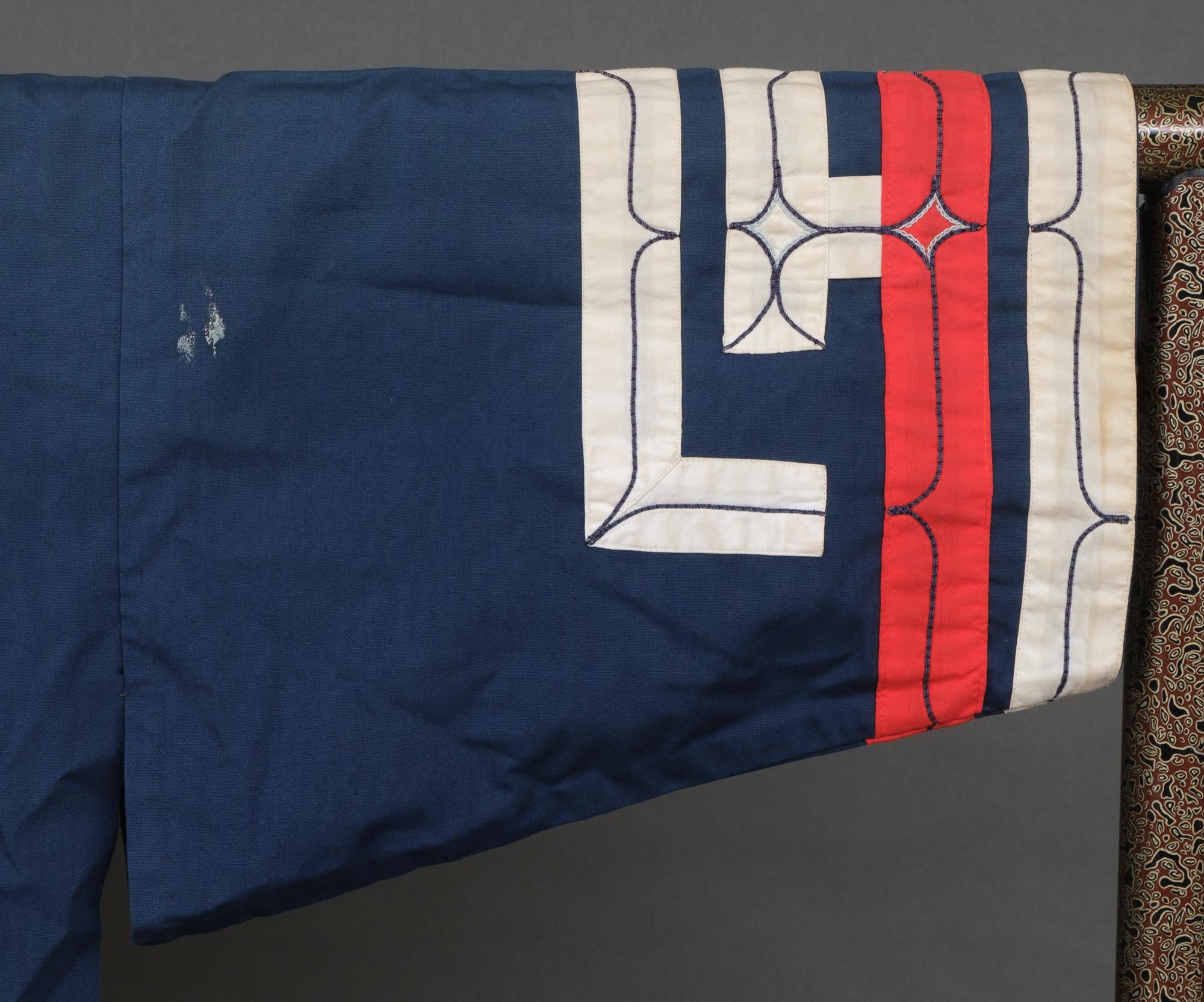 Rare Ainu Navy Cotton Robe Featuring Wide Appliquéd Geometric Bands, Japan For Sale 6