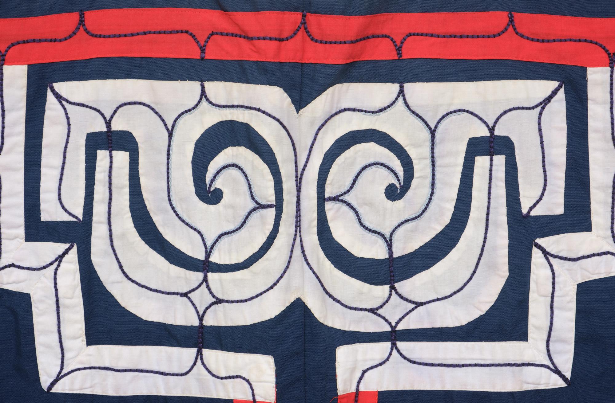 20th Century Rare Ainu Navy Cotton Robe Featuring Wide Appliquéd Geometric Bands, Japan For Sale