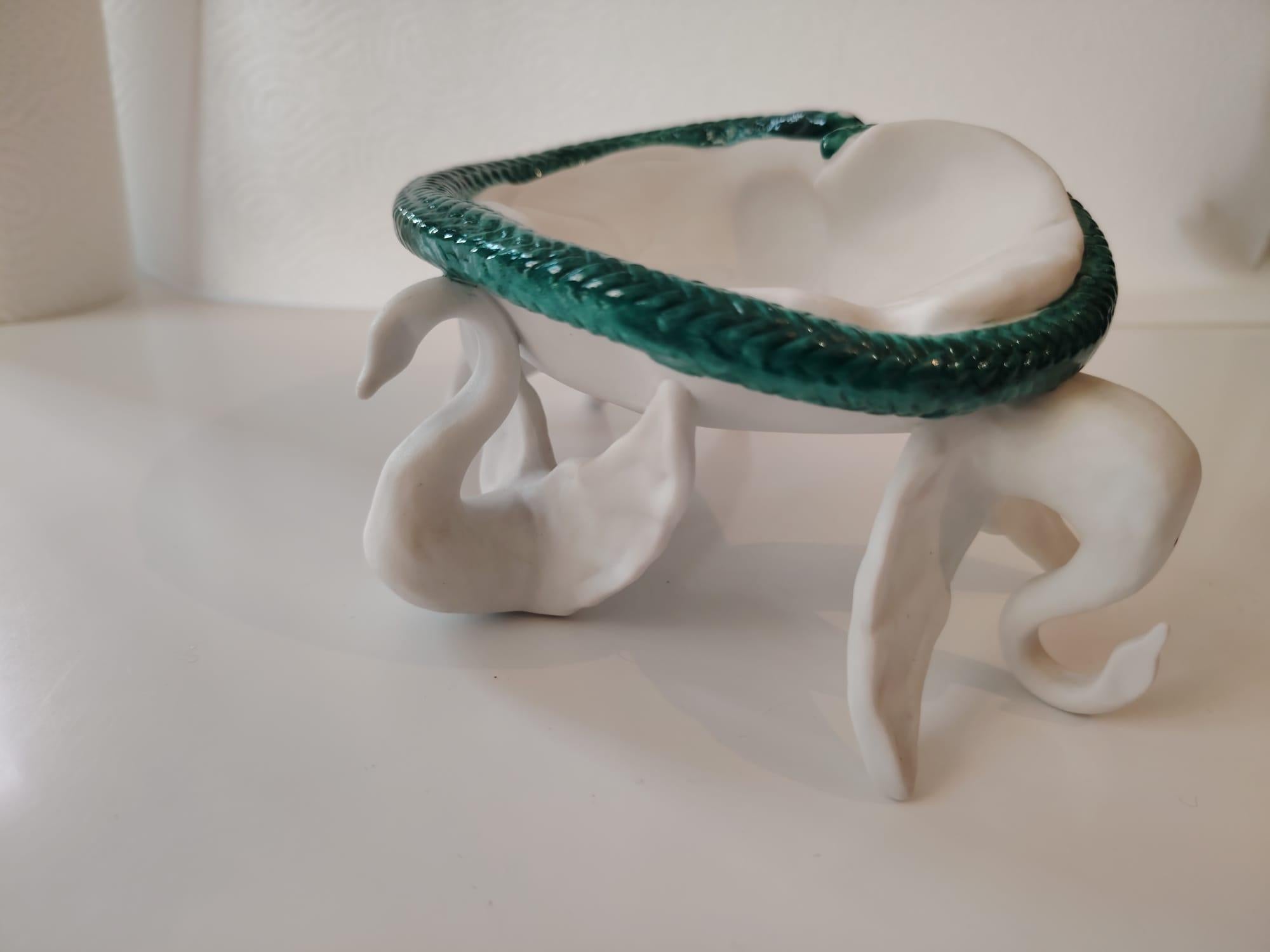 Rare Air India Surrealist Ashtray Porcelain by Salvador Dali In Good Condition For Sale In Vienna, AT