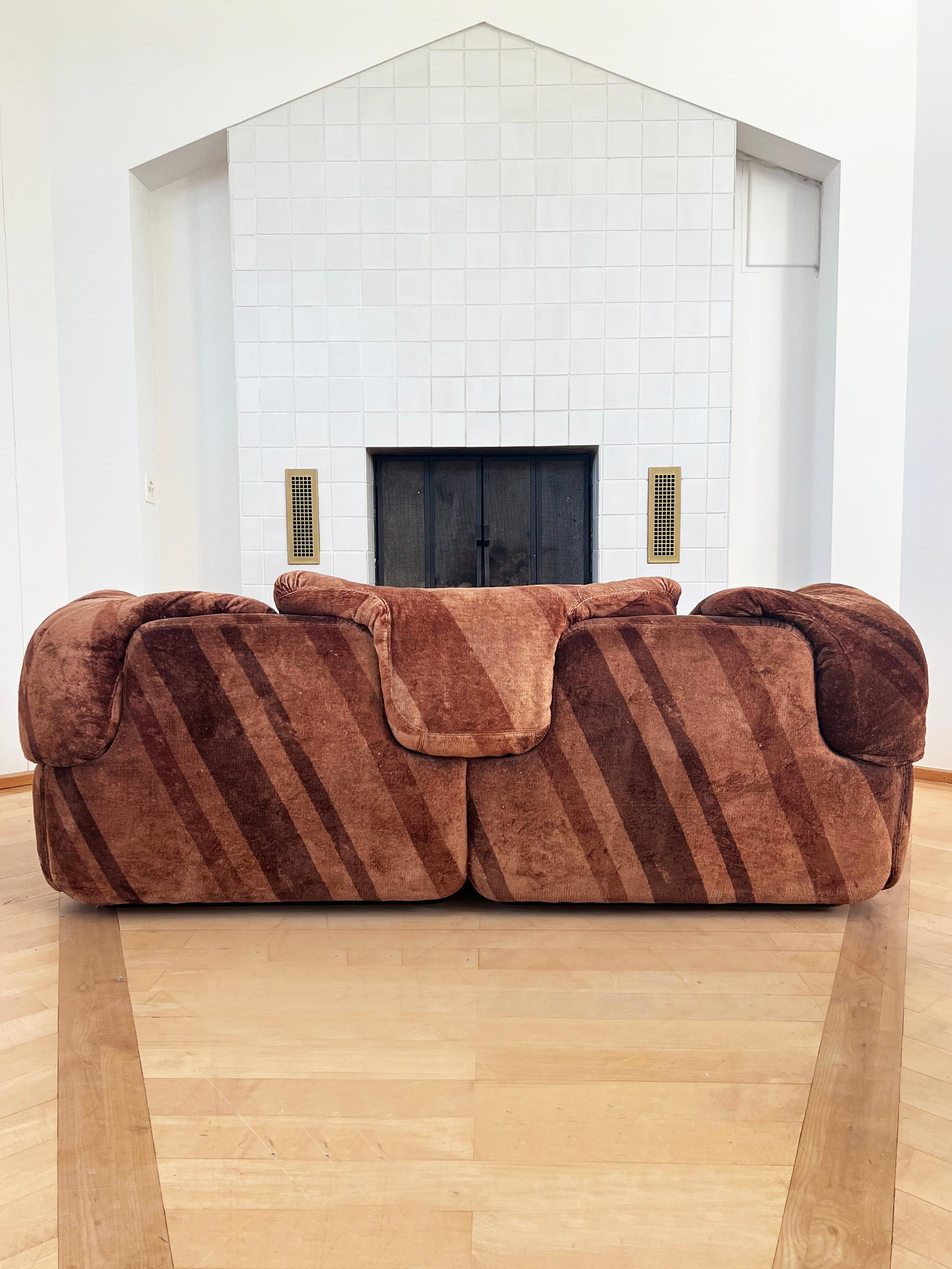 RARE Alberto Rosselli Sofa Two Seater for Saporiti 'Confidential', Italy, 1970s In Good Condition For Sale In Basel, BS