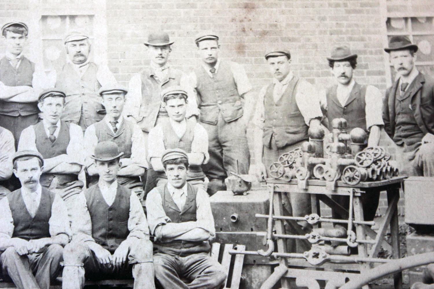 Rare Albumen Print Photograph of Staff of West Sussex Lunatic Asylum, circa 1900 1