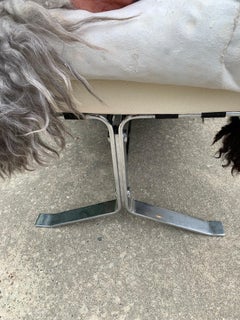 Rare banc en acier Alessandro Albrizzi avec dessus en laine de Mongolie