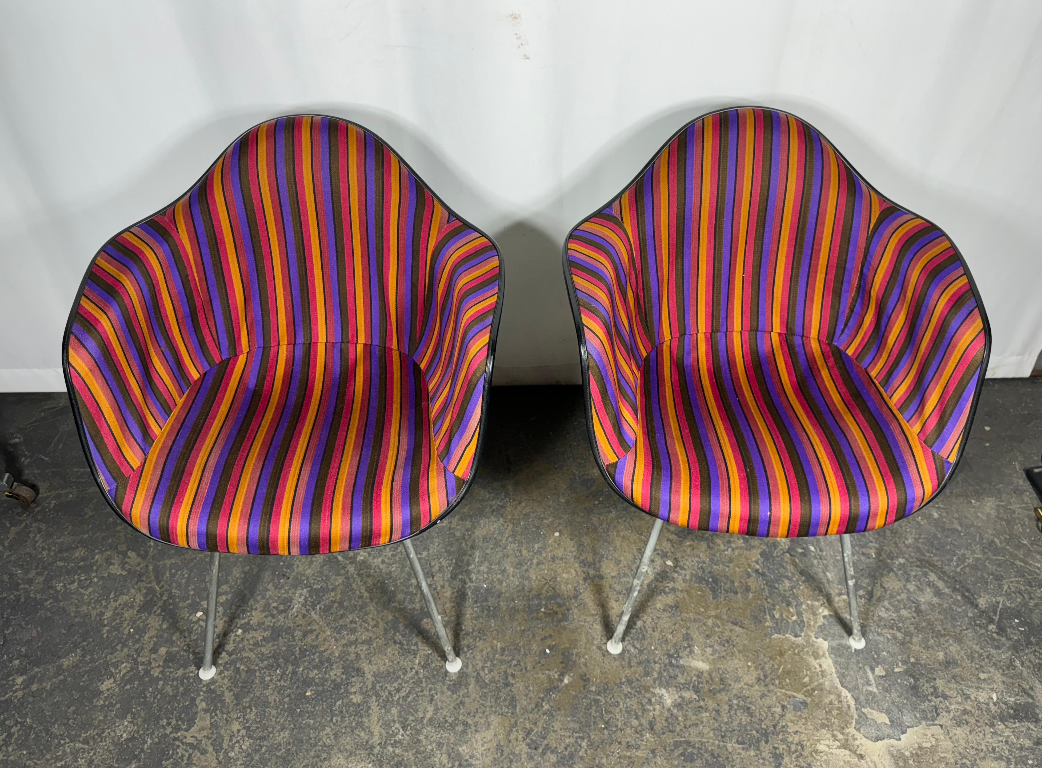 Rare Alexander Girard Fabric Herman Miller Eames Black Fiberglass Arm Shell For Sale 3