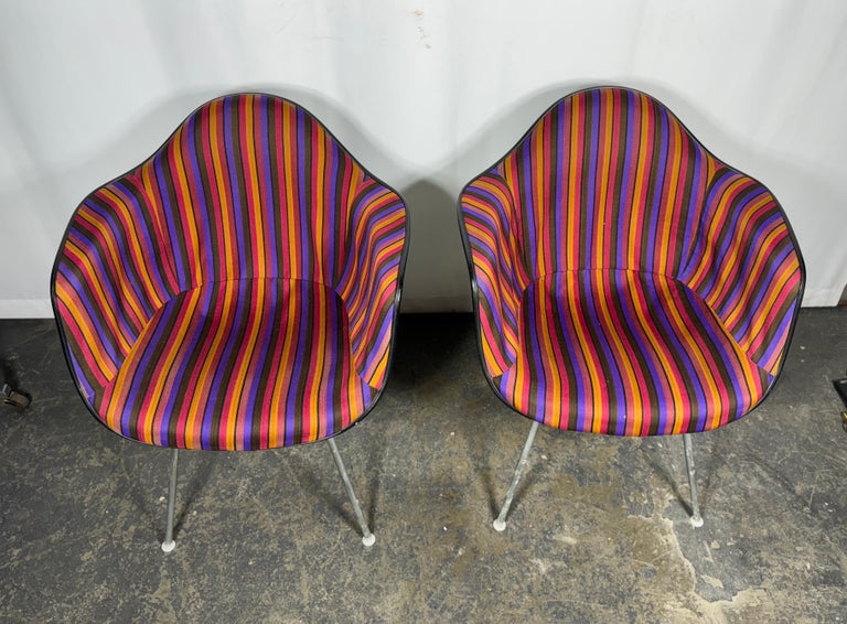 Rare Alexander Girard Fabric Herman Miller Eames Black Fiberglass