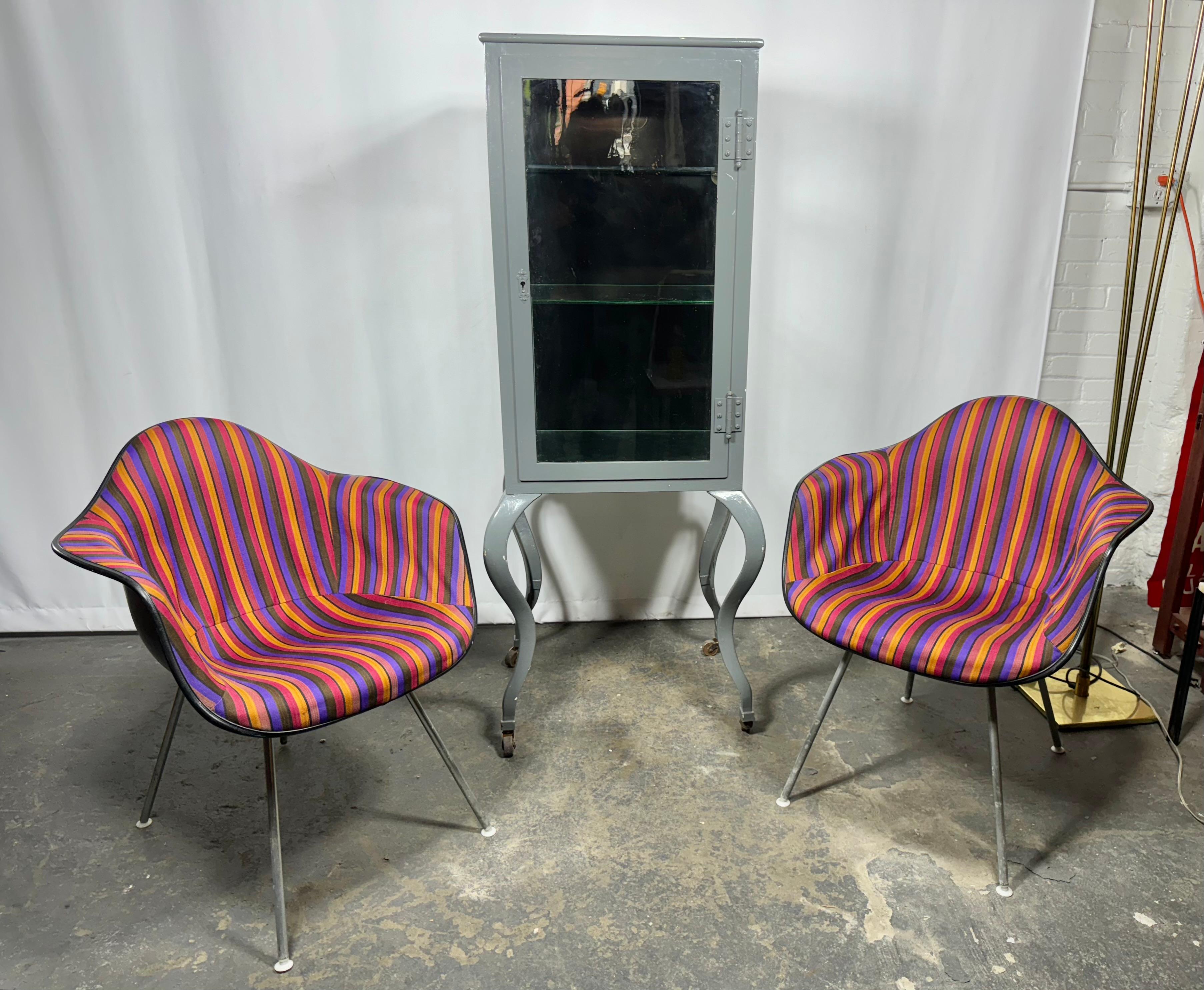 Mid-Century Modern Rare Alexander Girard Fabric Herman Miller Eames Black Fiberglass Arm Shell For Sale