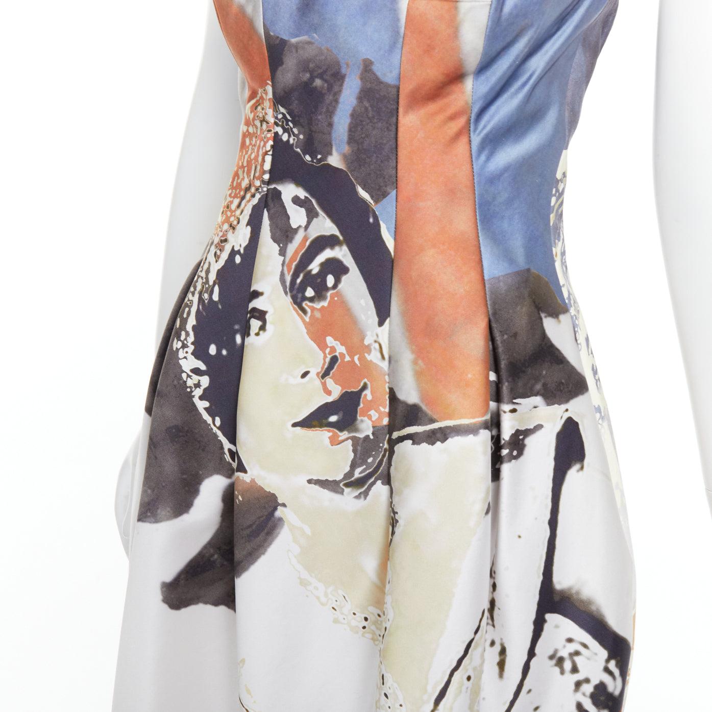 rare ALEXANDER MCQUEEN 2008 God Save The Queen Elizabeth strapless dress IT40 S
Reference: TGAS/E00306
Brand: Alexander McQueen
Designer: Lee Alexander McQueen
Collection: A/W2008 The Girl Who Lived in the Tree - Similar design on the