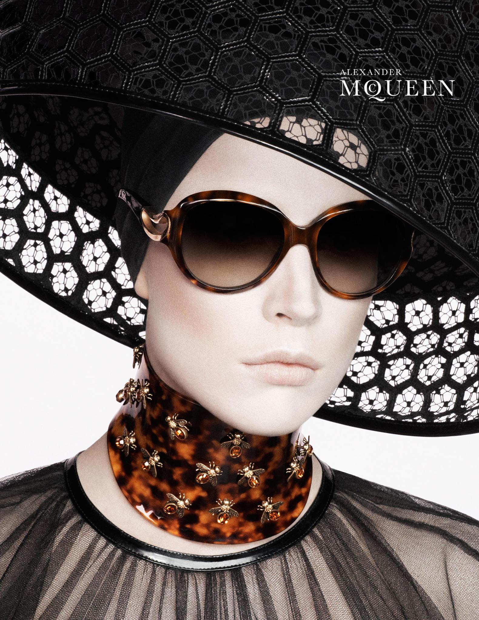 alexander mcqueen chocker