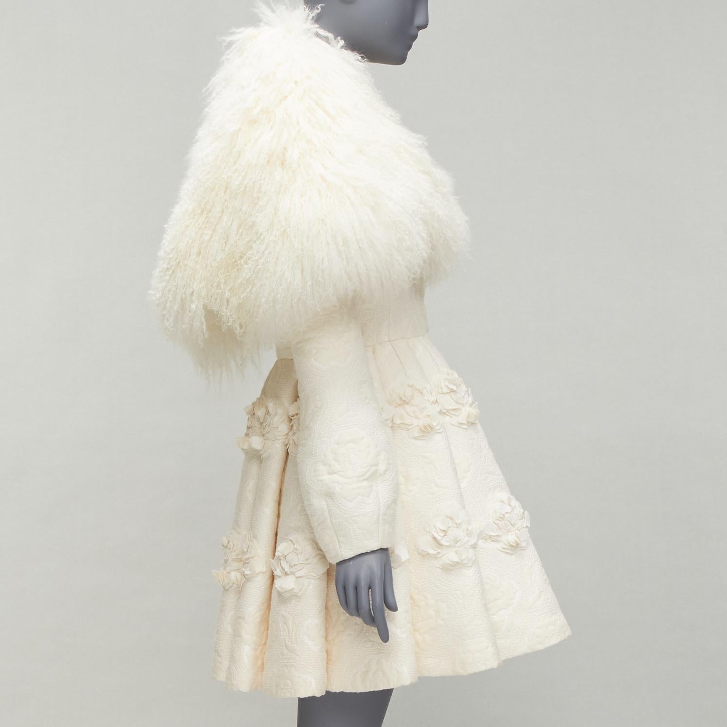 Beige rare ALEXANDER MCQUEEN Sarah Burton 2012 Runway shearling coat dress IT38 XS For Sale