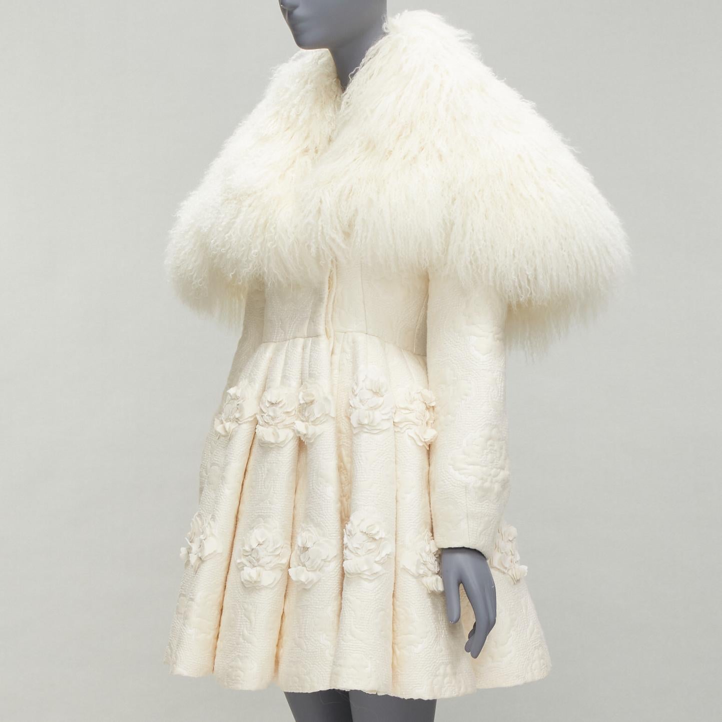 rare ALEXANDER MCQUEEN Sarah Burton 2012 Runway shearling coat dress IT38 XS For Sale 1