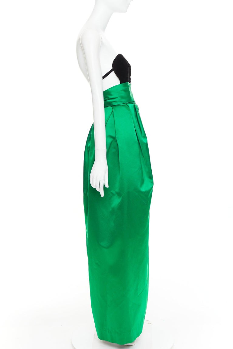 alexandre vauthier green velvet dress rare COUTURE AW2020 Runway black gown Beyonce For Sale at 1stDibs Style_Chromo