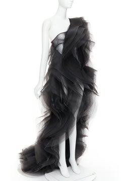 Seltenes Alexandre Vauthier COUTURE SS2014 Laufsteg-Kleid mit schwarzer Schleppe aus steifem Tüll