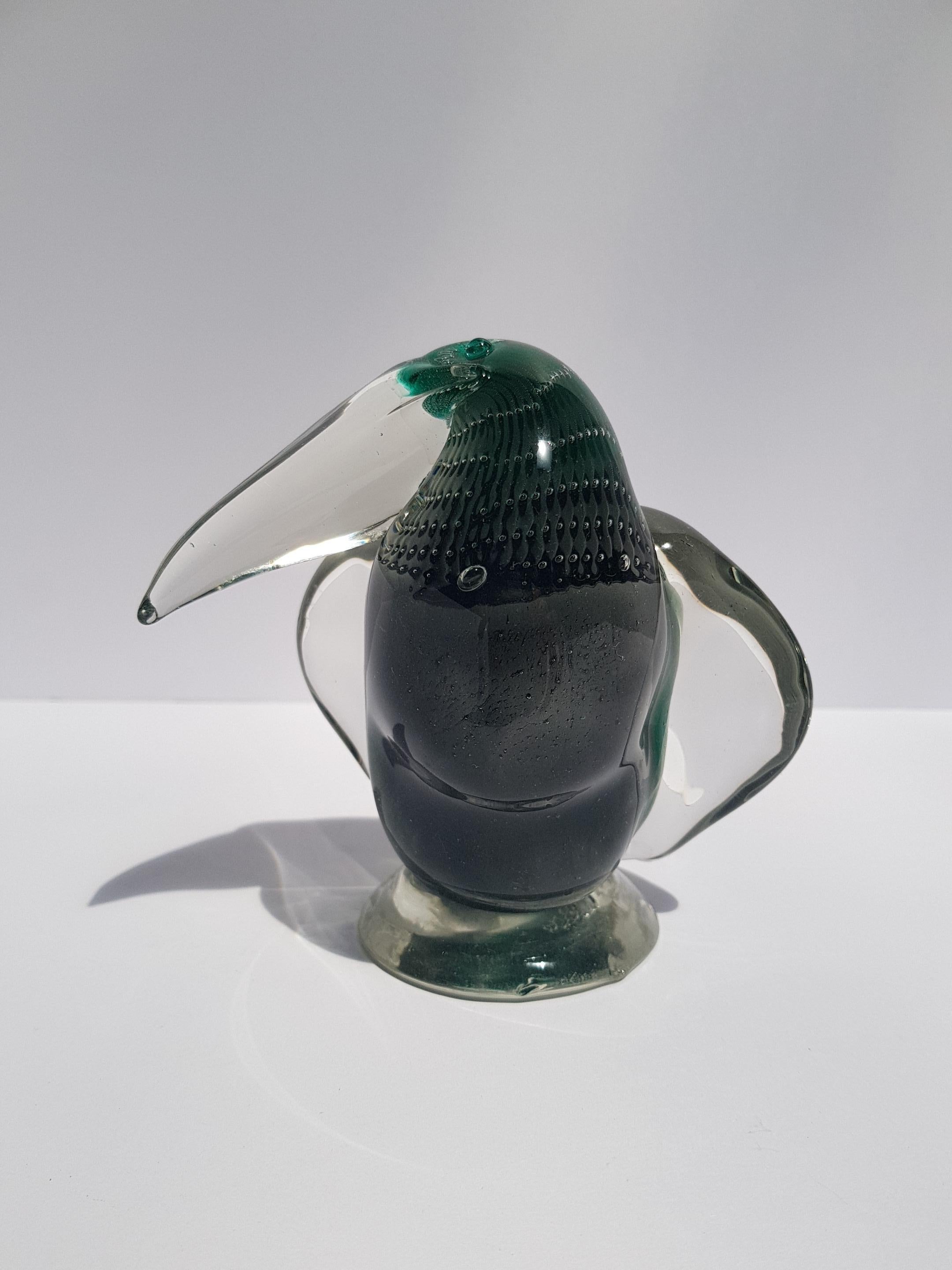 20ième siècle Rare Alfredo Barbini VAMSA Toucan Bird Sfumato Sommerso Murano Glass Sculpture en vente