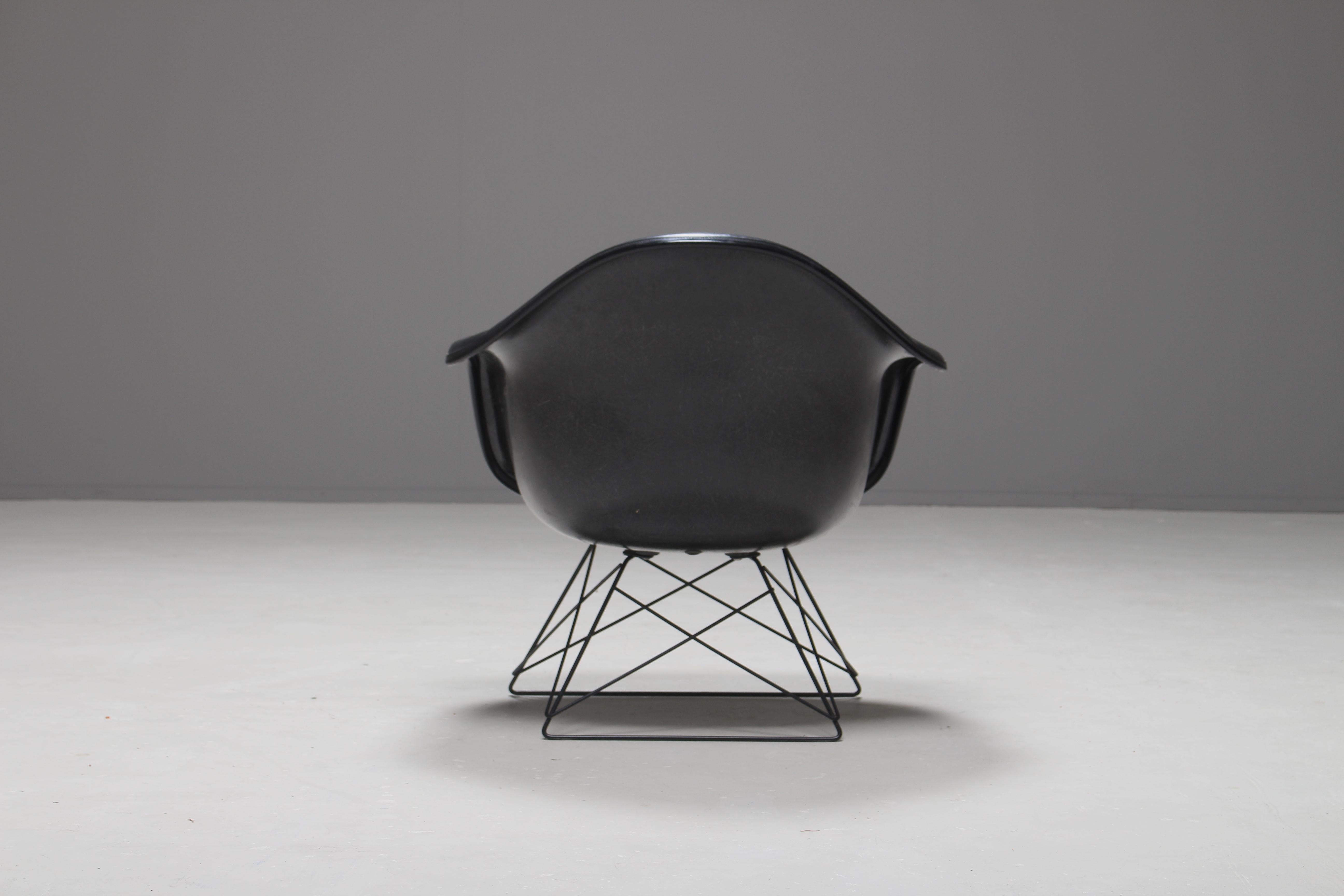 Rare All Black Charles and Ray Eames Cats and Cradle Armchair by Herman Miller For Sale 1