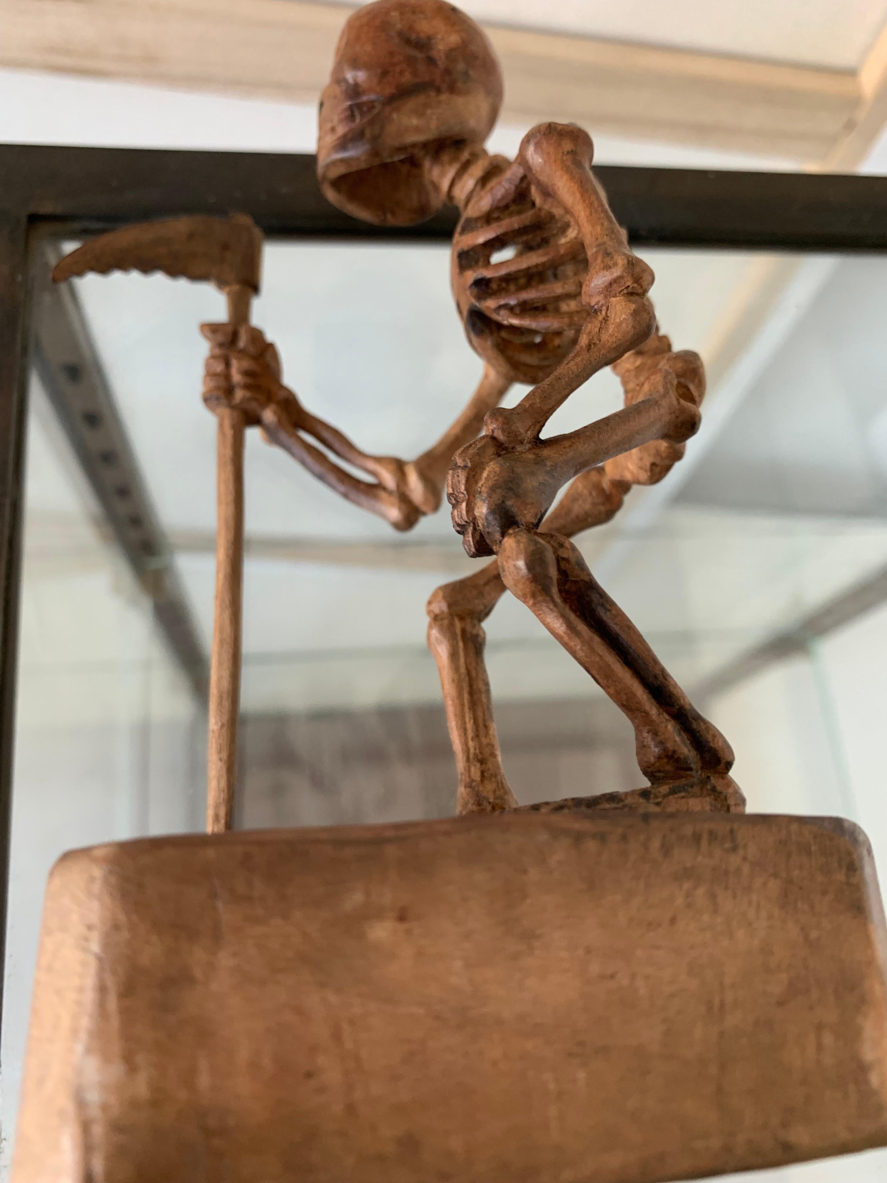 Rare & All Hand Carved Wooden Folk Art Miniature Grim Reaper Skeleton Sculpture 2