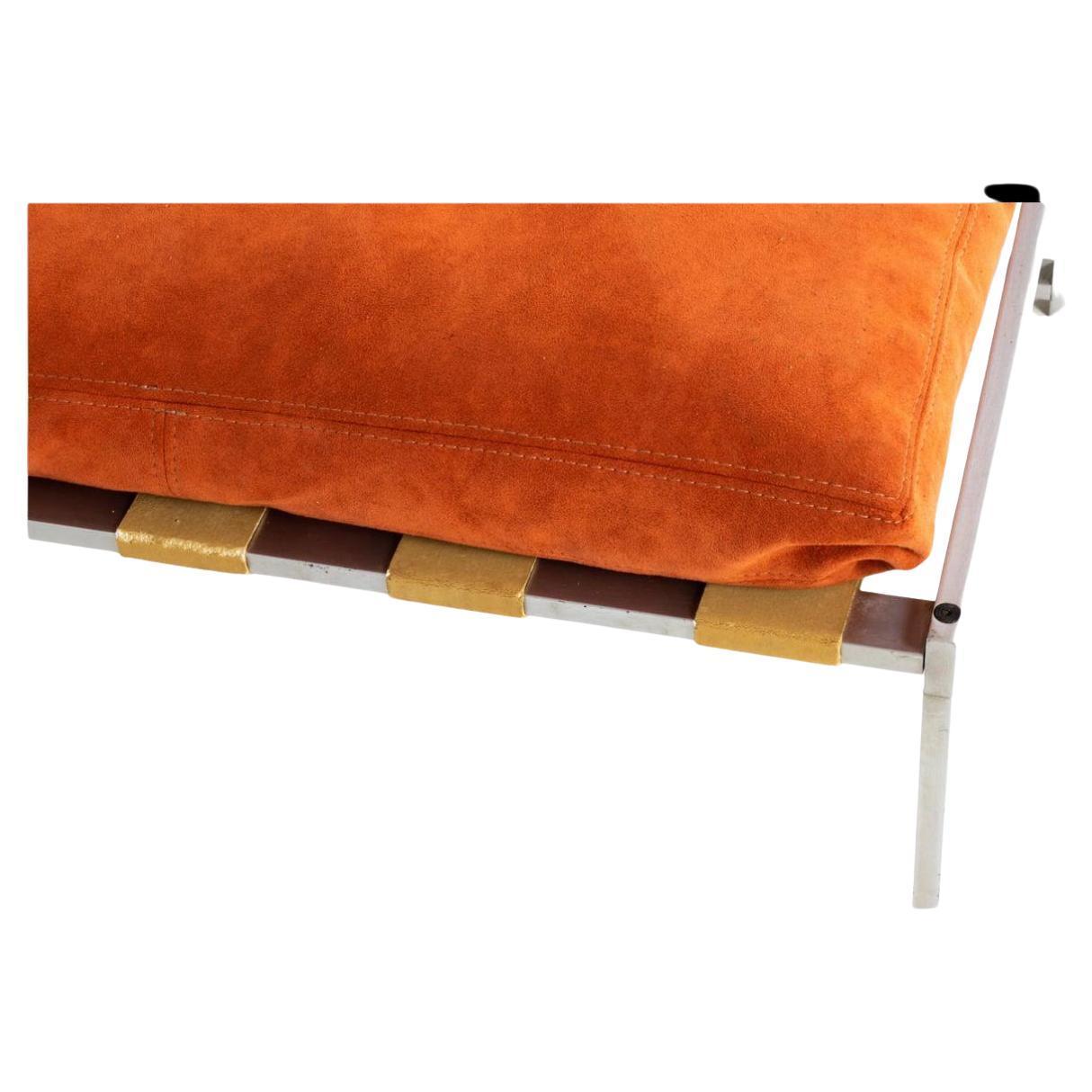 Raro conjunto danés de aluminio y ante Taburete y mesa de Jørgen Høj Danés en venta