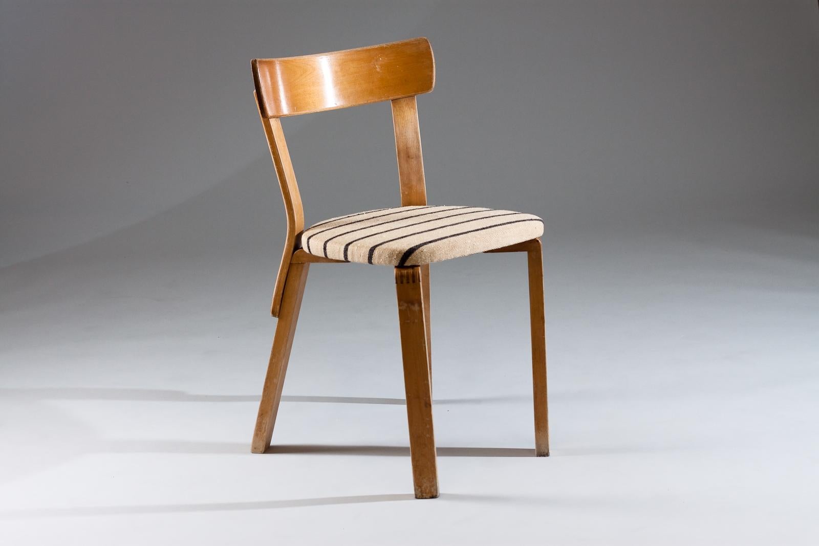 Rare chaise 69 à pied de guerre Alvar Aalto 1940 en vente 6
