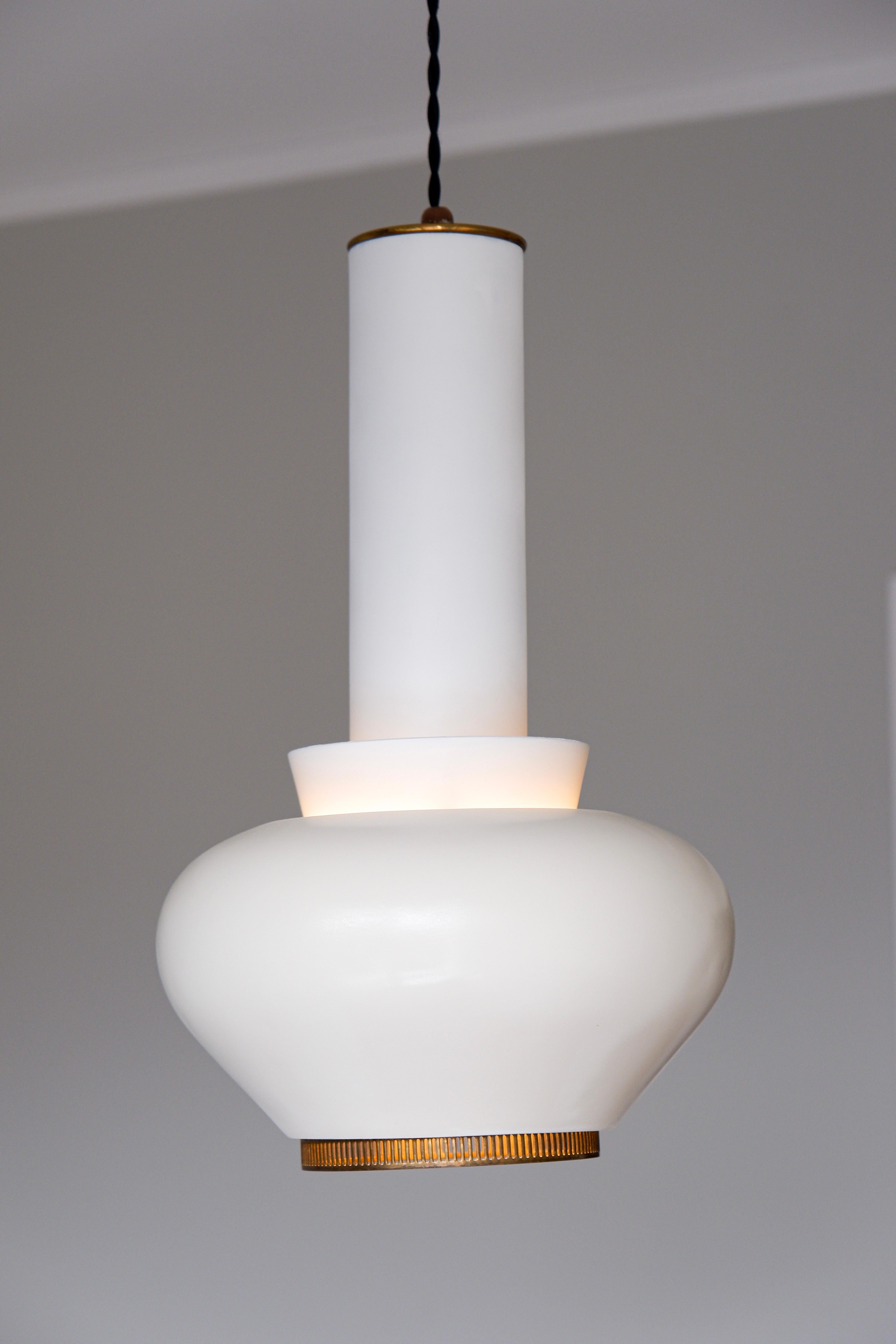 Rara lampada da soffitto di Alvar Aalto modello A334 per Valaistustyö, circa 1950. in vendita 3