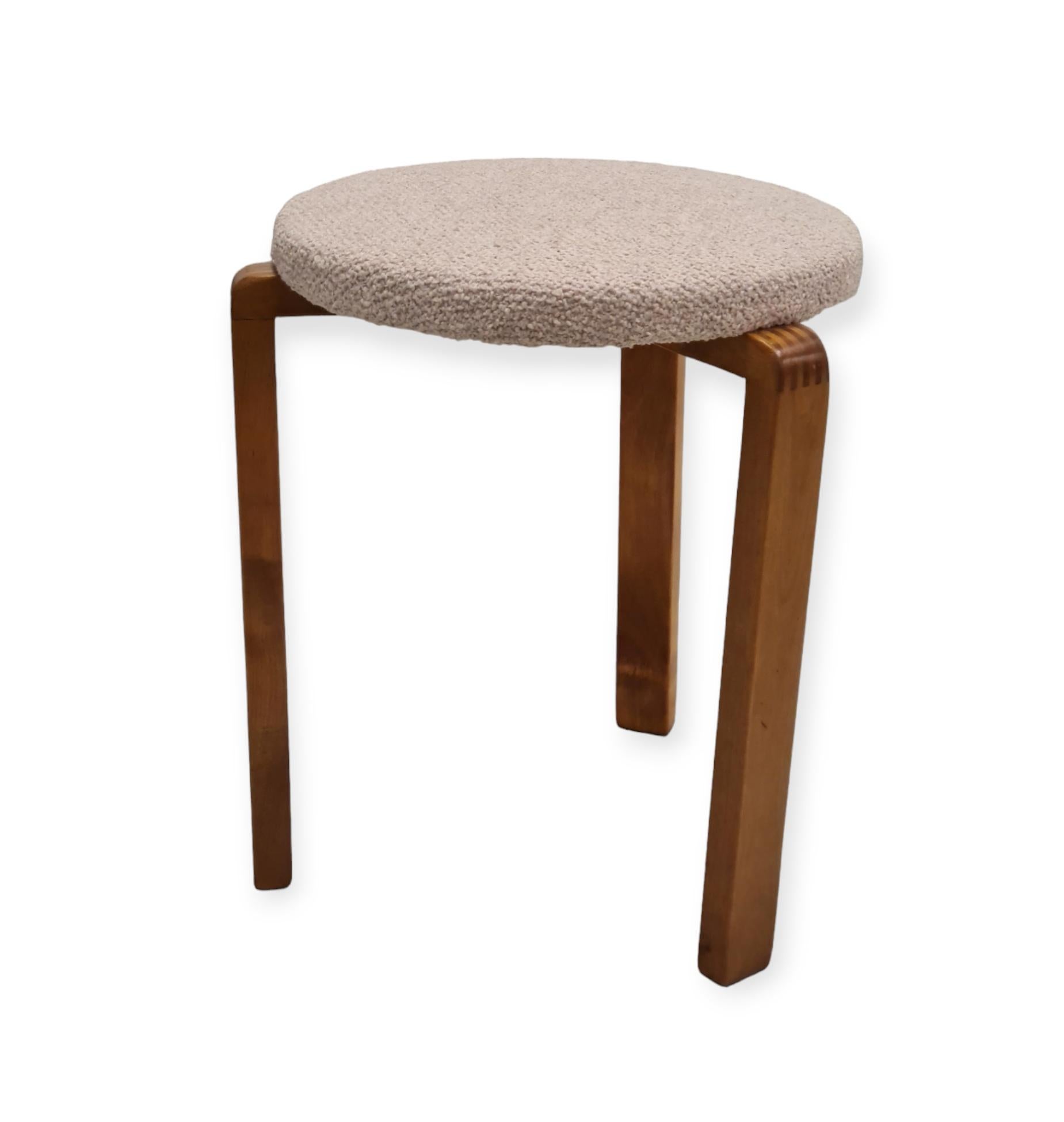 Alvar Aalto war-time stools are extremely sought after collectibles for the simple reason that not many of them are available any more.
A war-time stool can be easily distinguished by the way the legs are bent, or actually in this case joint