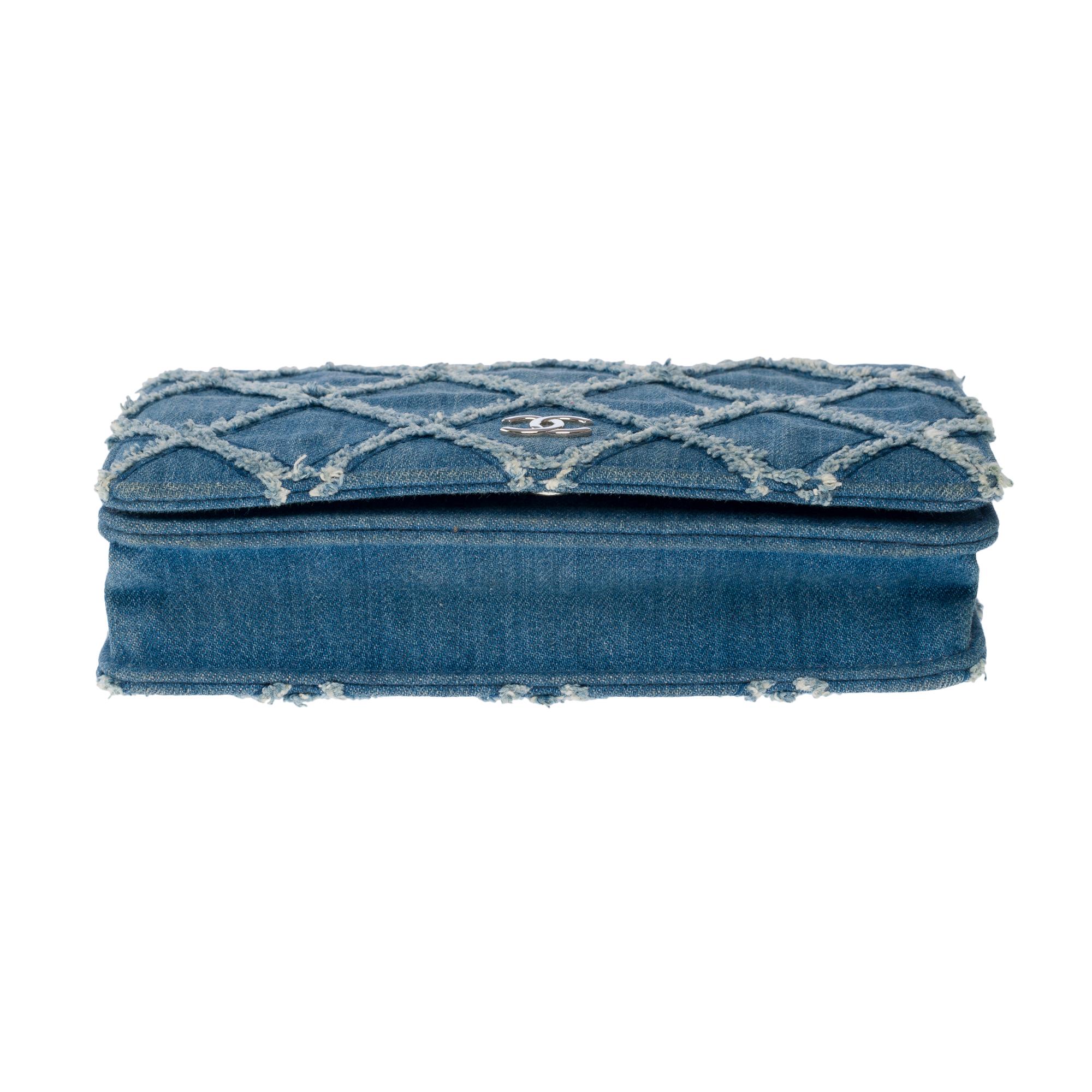 Rare & Amazing Chanel Wallet on Chain (WOC) shoulder bag in Blue denim, SHW 7