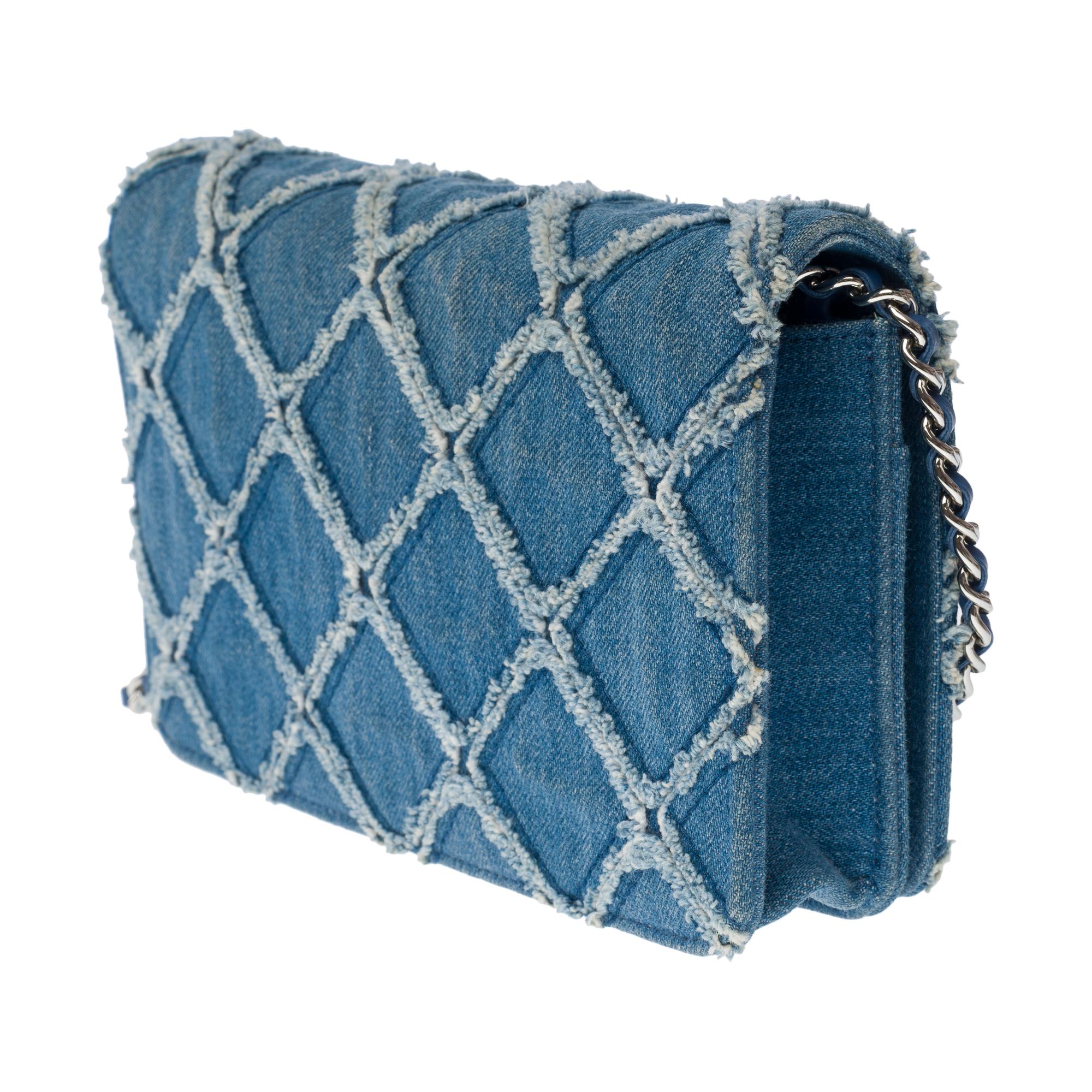 Rare & Amazing Chanel Wallet on Chain (WOC) shoulder bag in Blue denim, SHW 2