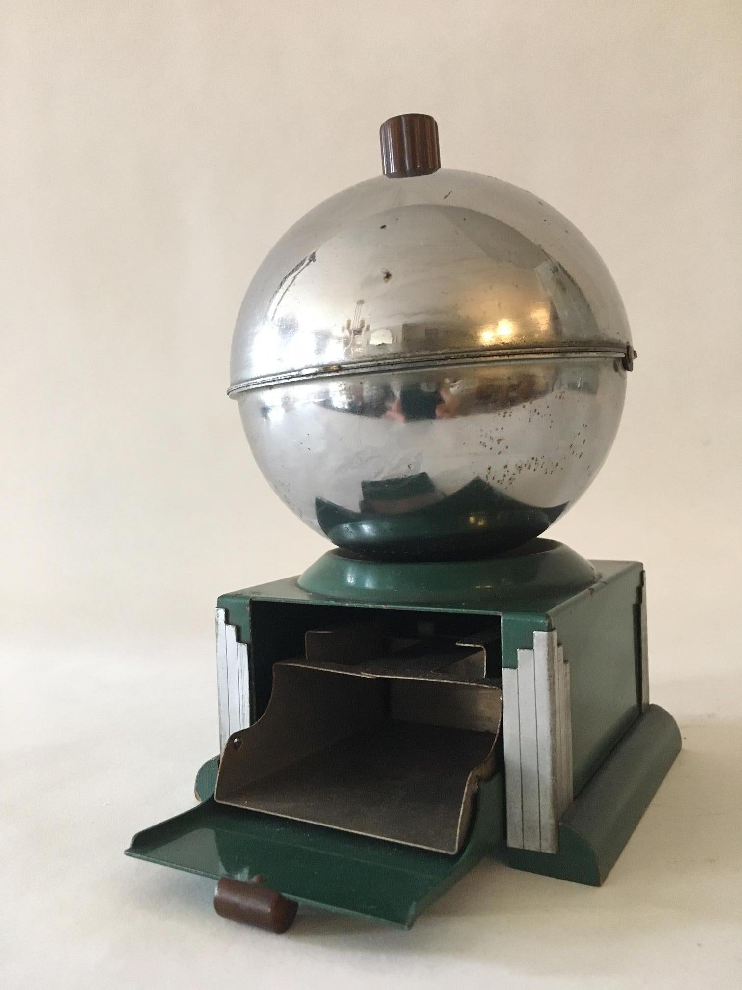 Plated Rare American Art Deco Chrome & Bakelite Smokador Hi-Ball Ashtray/Cigarette Box For Sale