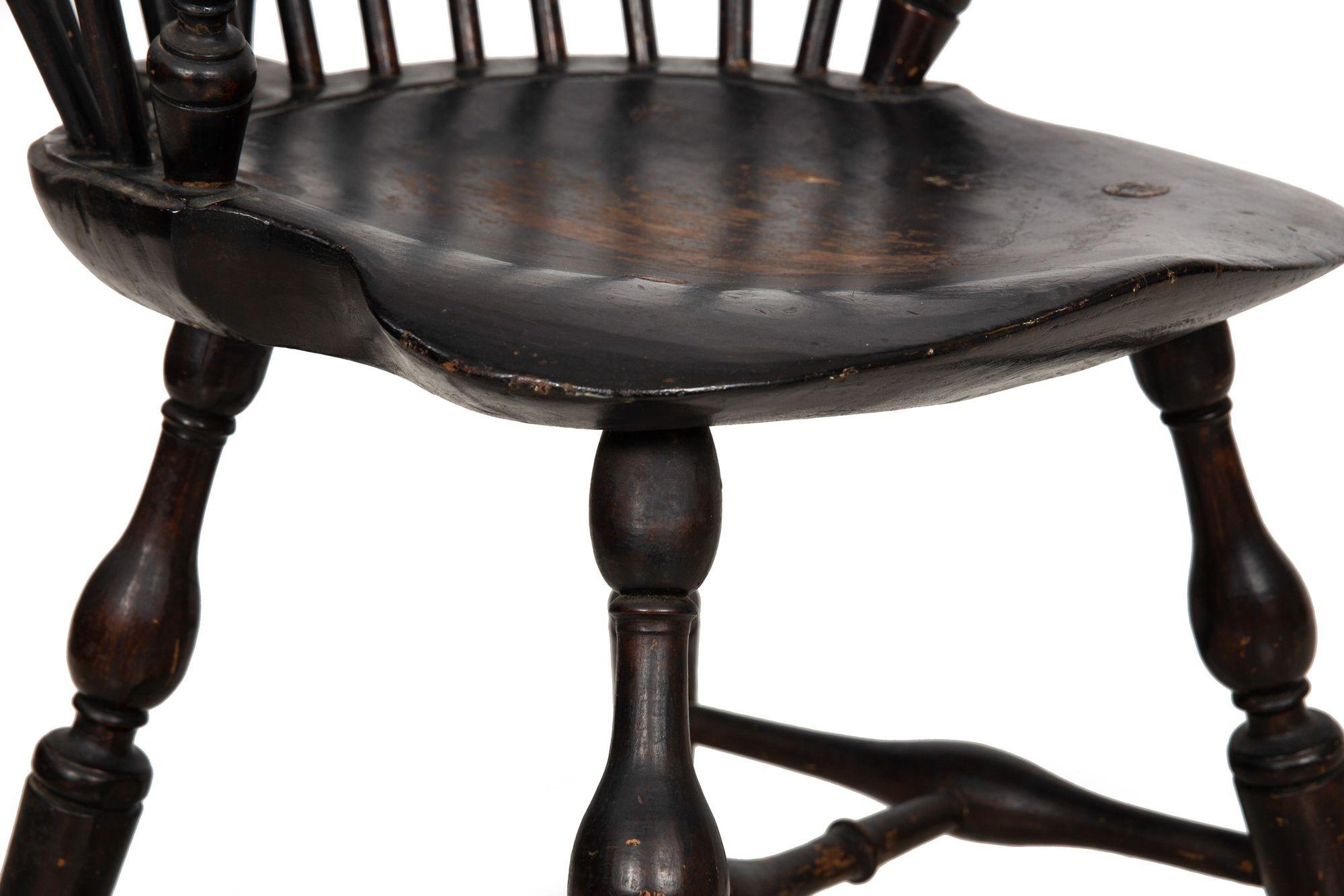 Rare American Brace-Back Continuous Arm Windsor Chair, New York ca. 1790 8