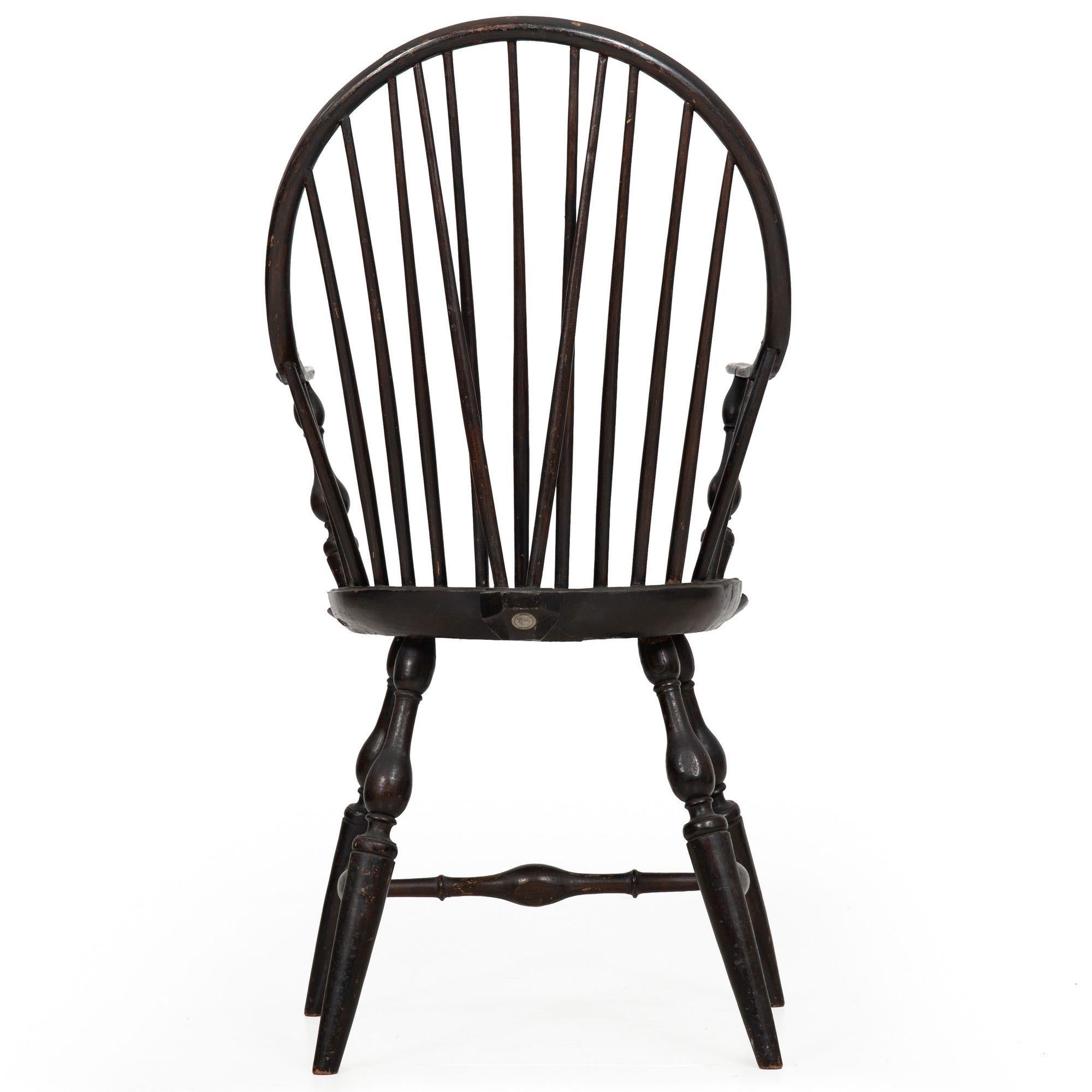 18th Century and Earlier Rare American Brace-Back Continuous Arm Windsor Chair, New York ca. 1790