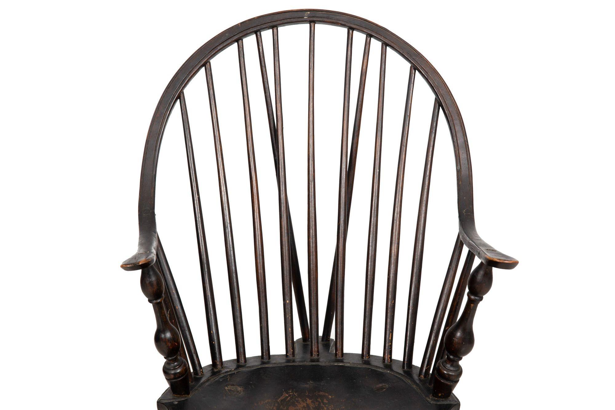 Rare American Brace-Back Continuous Arm Windsor Chair, New York ca. 1790 2