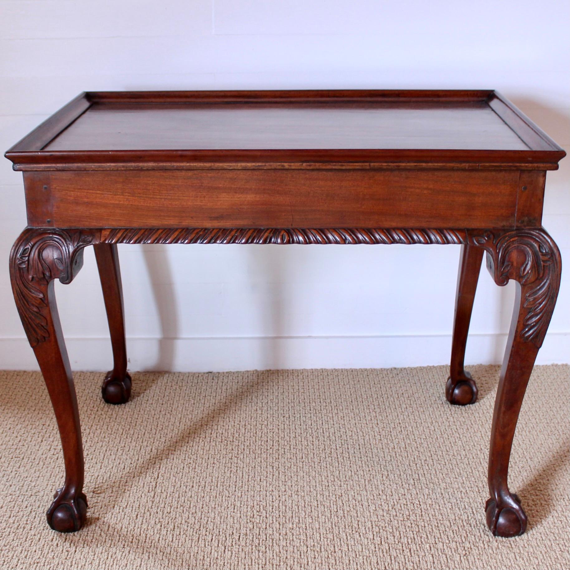 Rare American (New York)  Chippendale Mahogany Tray Top Tea Table, 18th Century For Sale 6