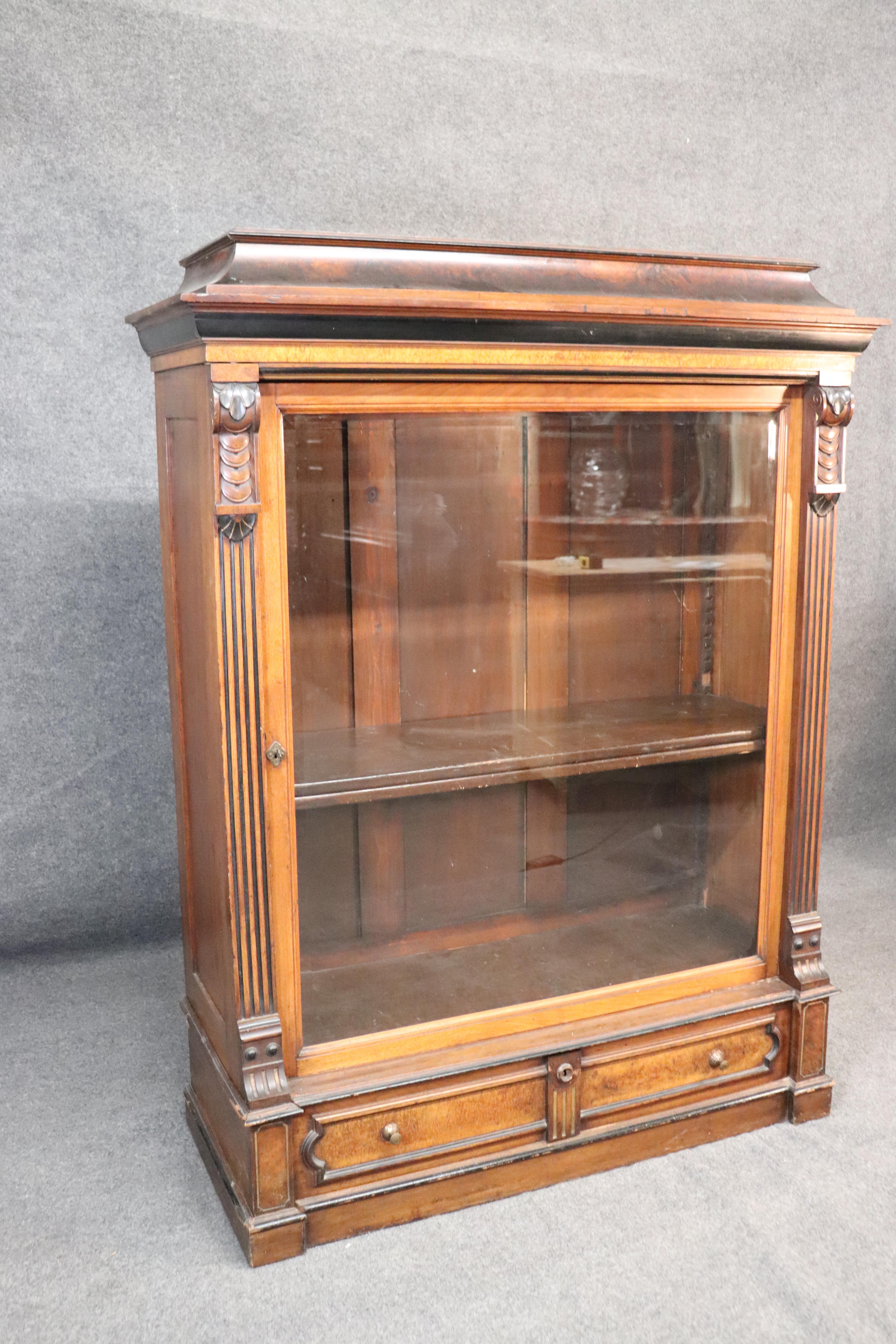 Rare American Victorian Renaissance Revival Burled Walnut Vitrine Bookcase C1870 In Good Condition In Swedesboro, NJ