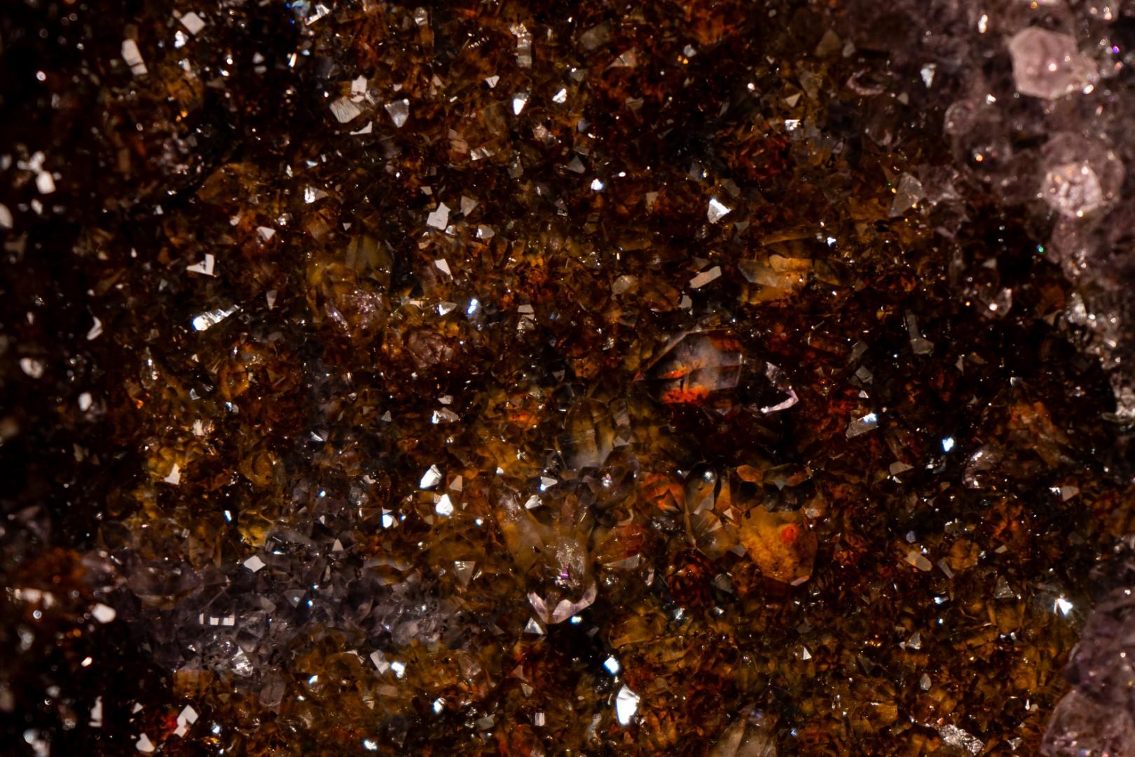 Geoda Catedral de Amatista con Rara Drusa Galaxia Negra 6