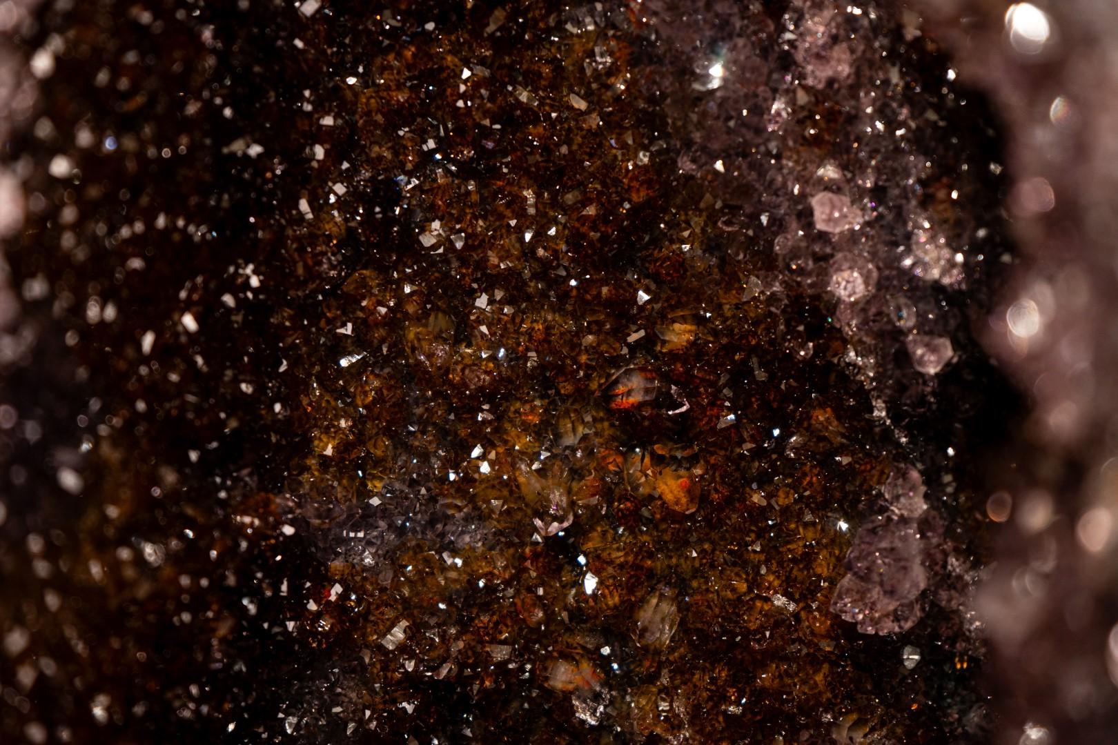 Geoda Catedral de Amatista con Rara Drusa Galaxia Negra 9