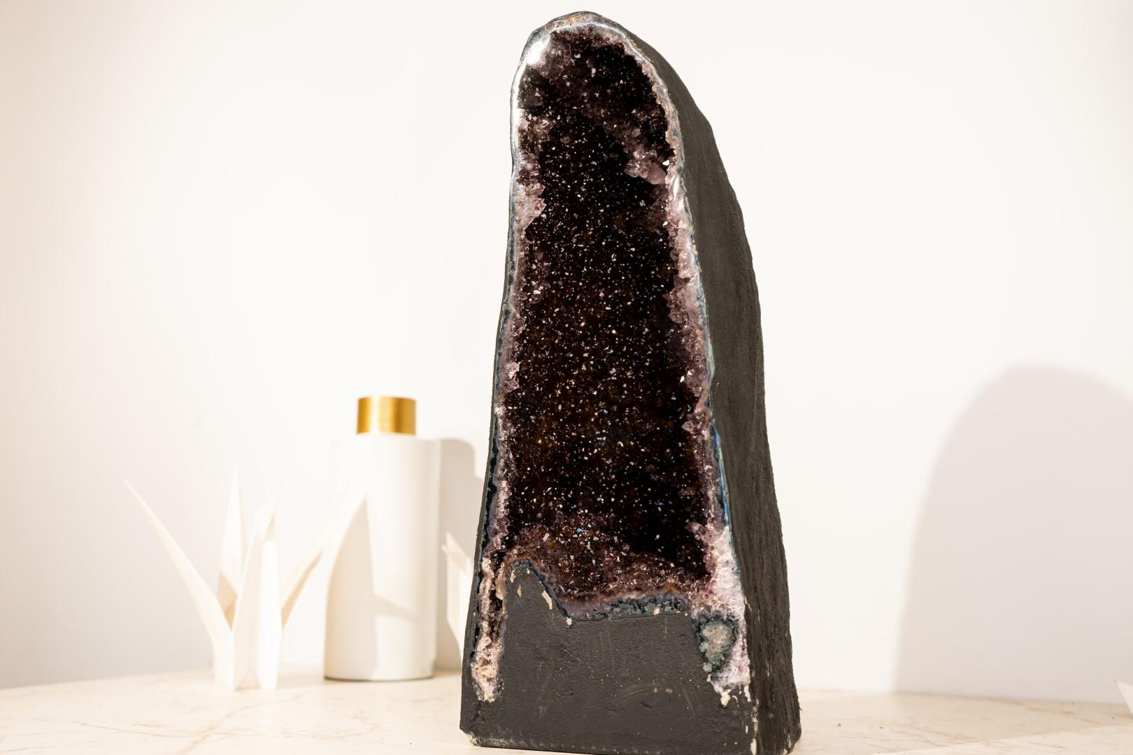 Geoda Catedral de Amatista con Rara Drusa Galaxia Negra Cristal
