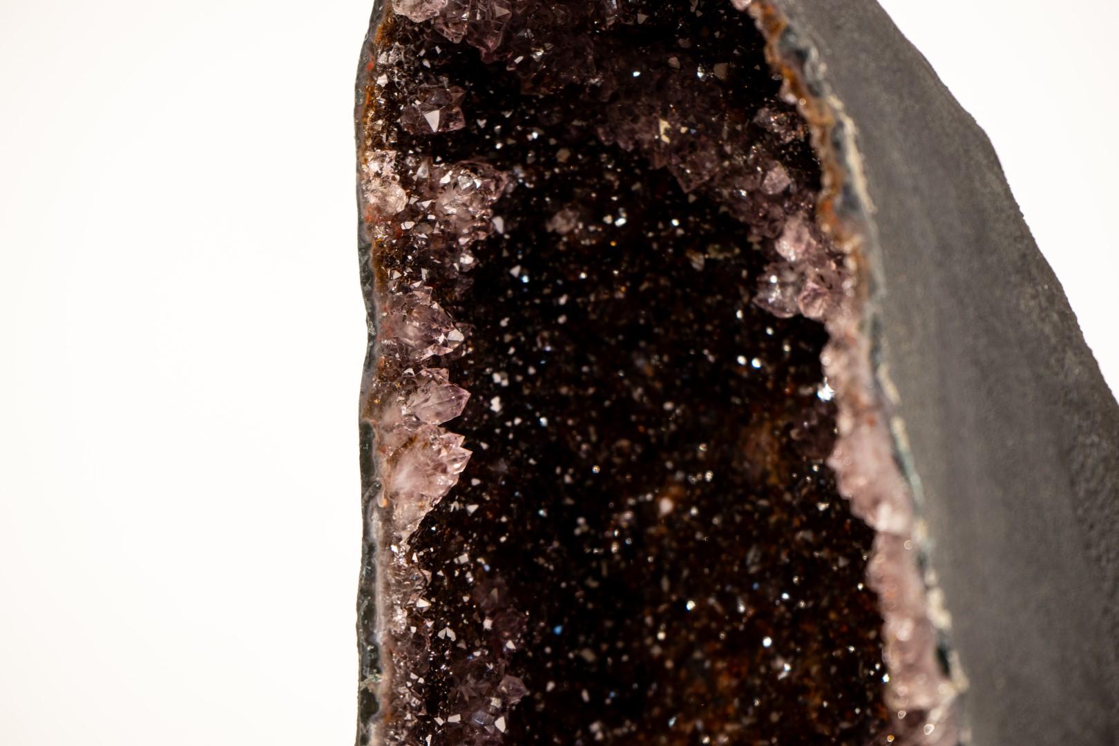 Geoda Catedral de Amatista con Rara Drusa Galaxia Negra 1