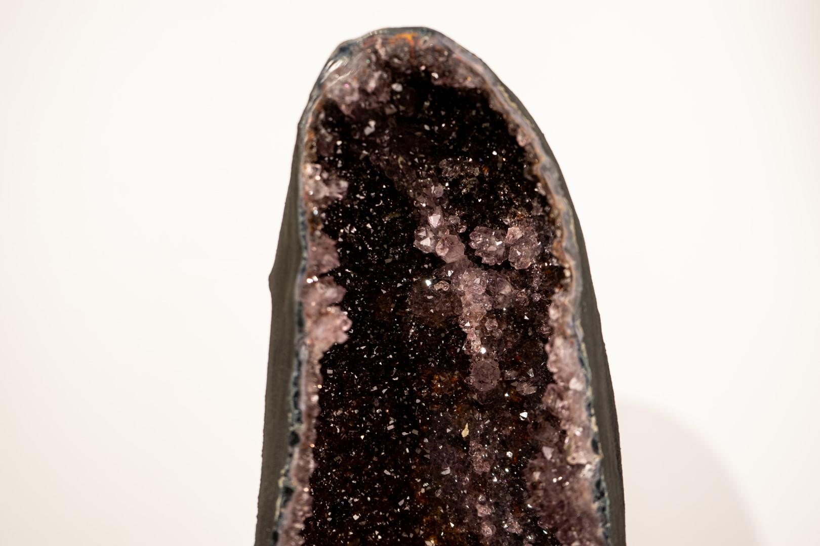 Geoda Catedral de Amatista con Rara Drusa Galaxia Negra 2