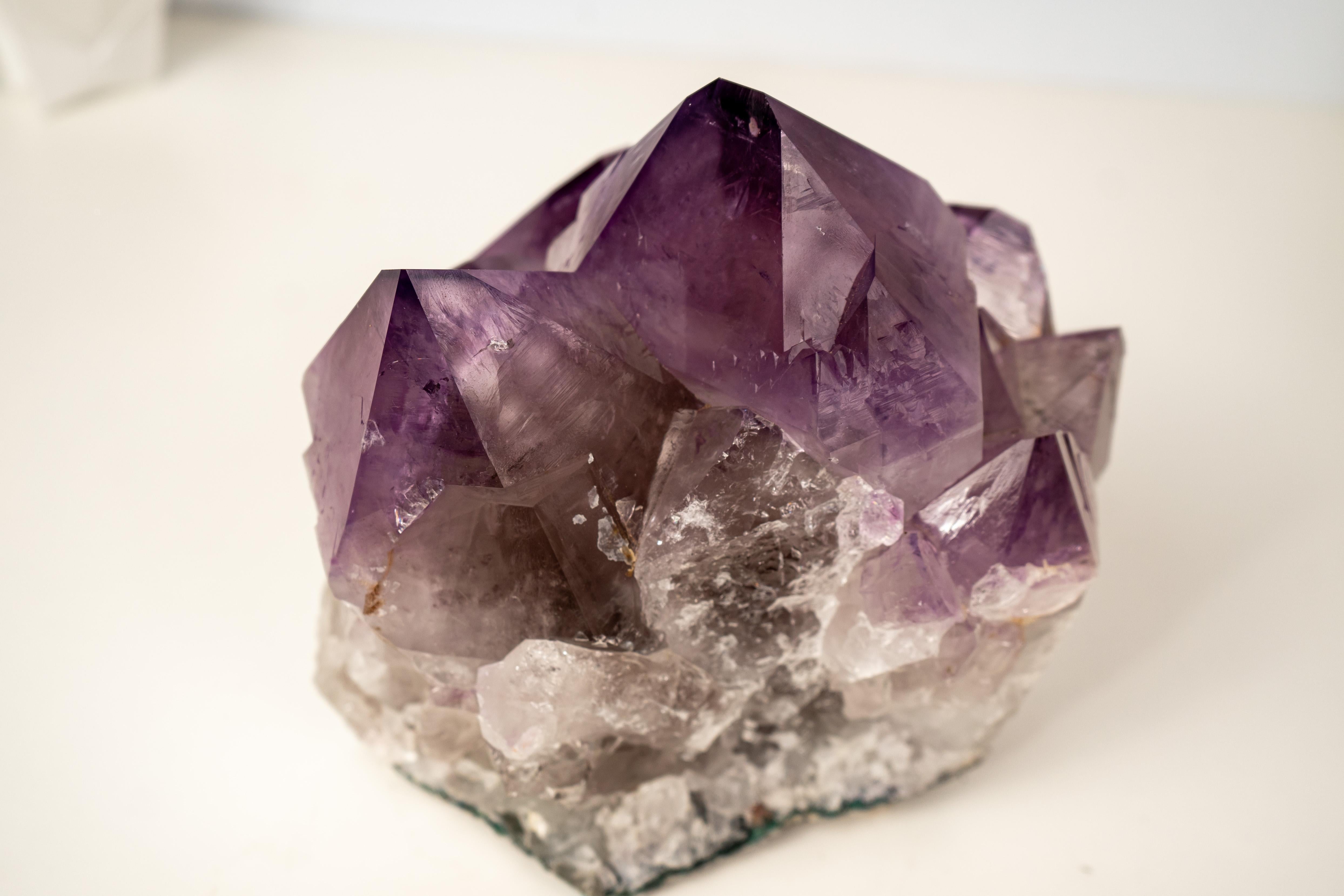 XXI secolo e contemporaneo Raro cluster di ametista con punte di cristallo viola X-Large in vendita