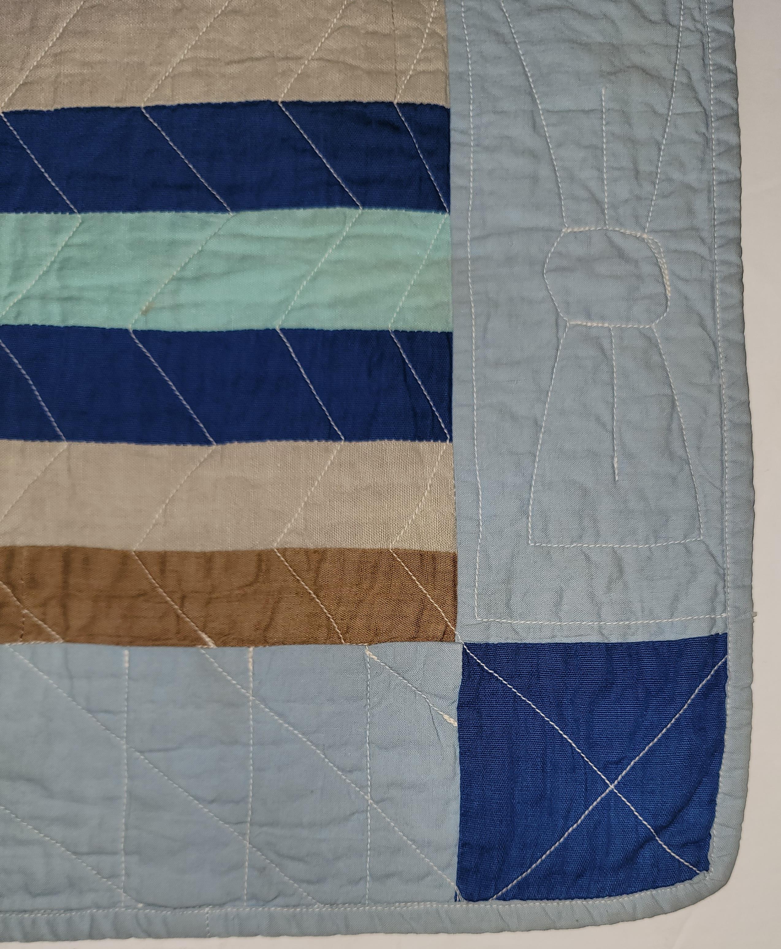 Rare Amish Bars Doll Quilt In Good Condition For Sale In Los Angeles, CA