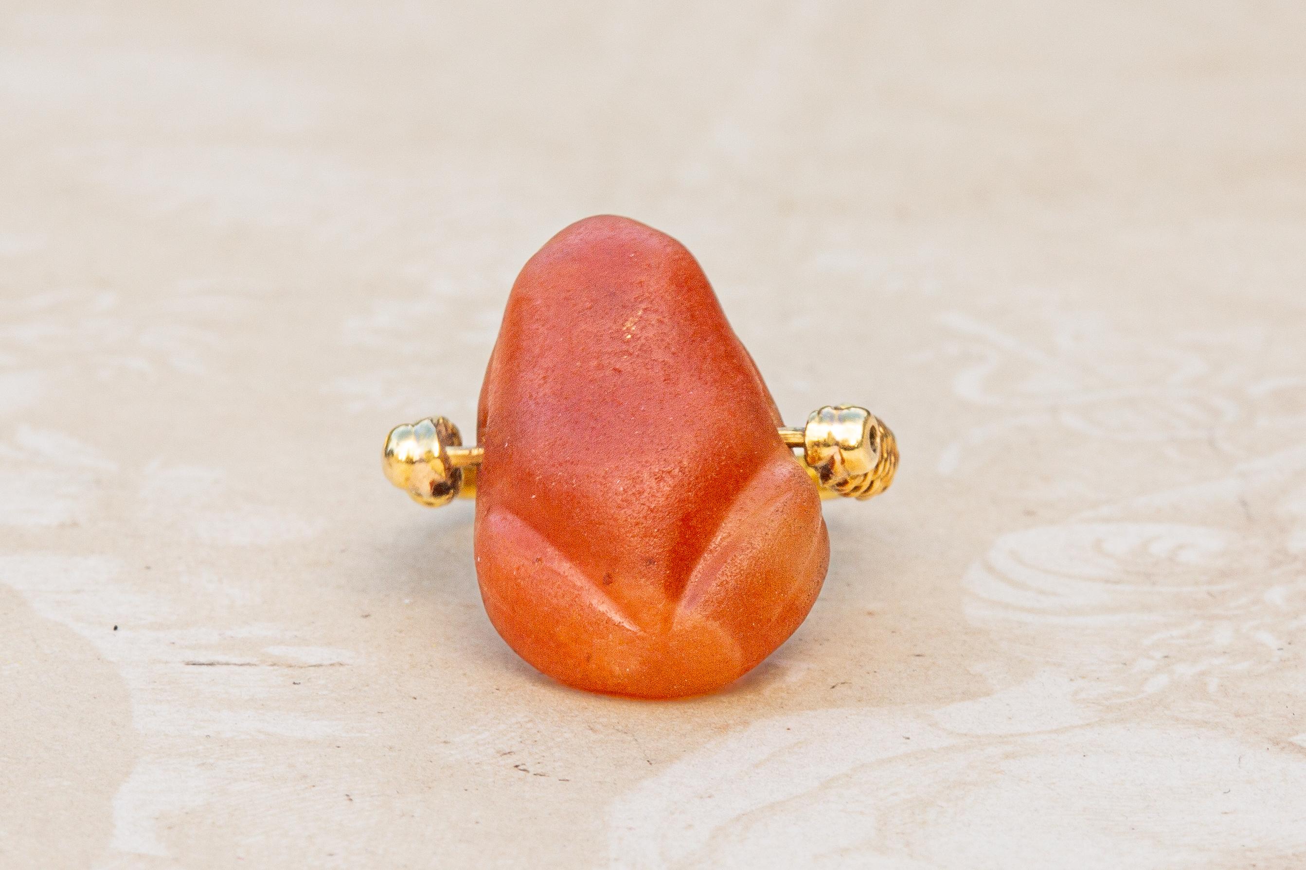 Women's or Men's Rare Ancient Egyptian Carved Carnelian Frog Amulet Swivel Ring 18th Dynasty For Sale