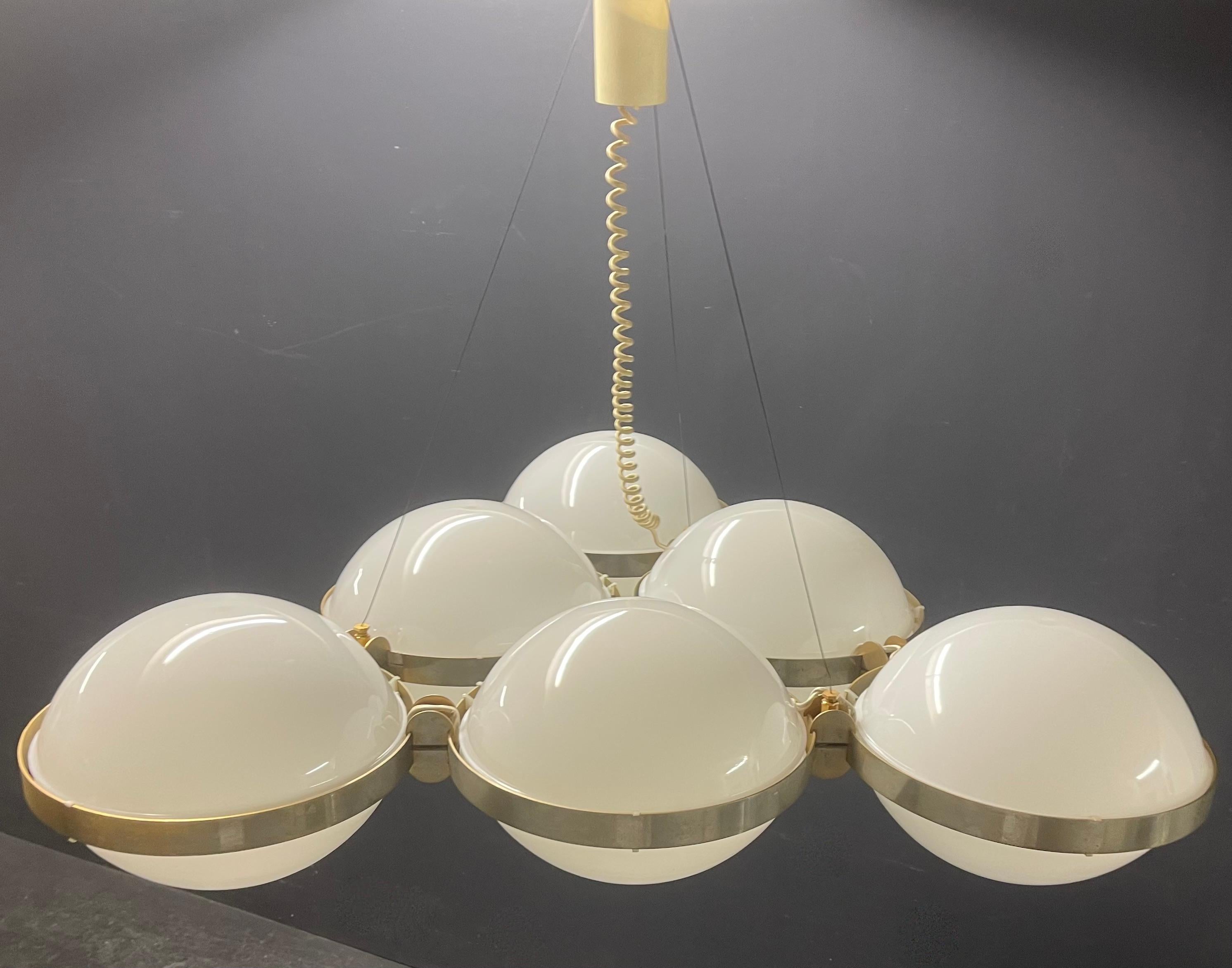 very special vest ceiling lamp. build from modular parts, that also can be configurated in different styles. this triangular shape we have never seen before.... an iconic design, that also lights our home....