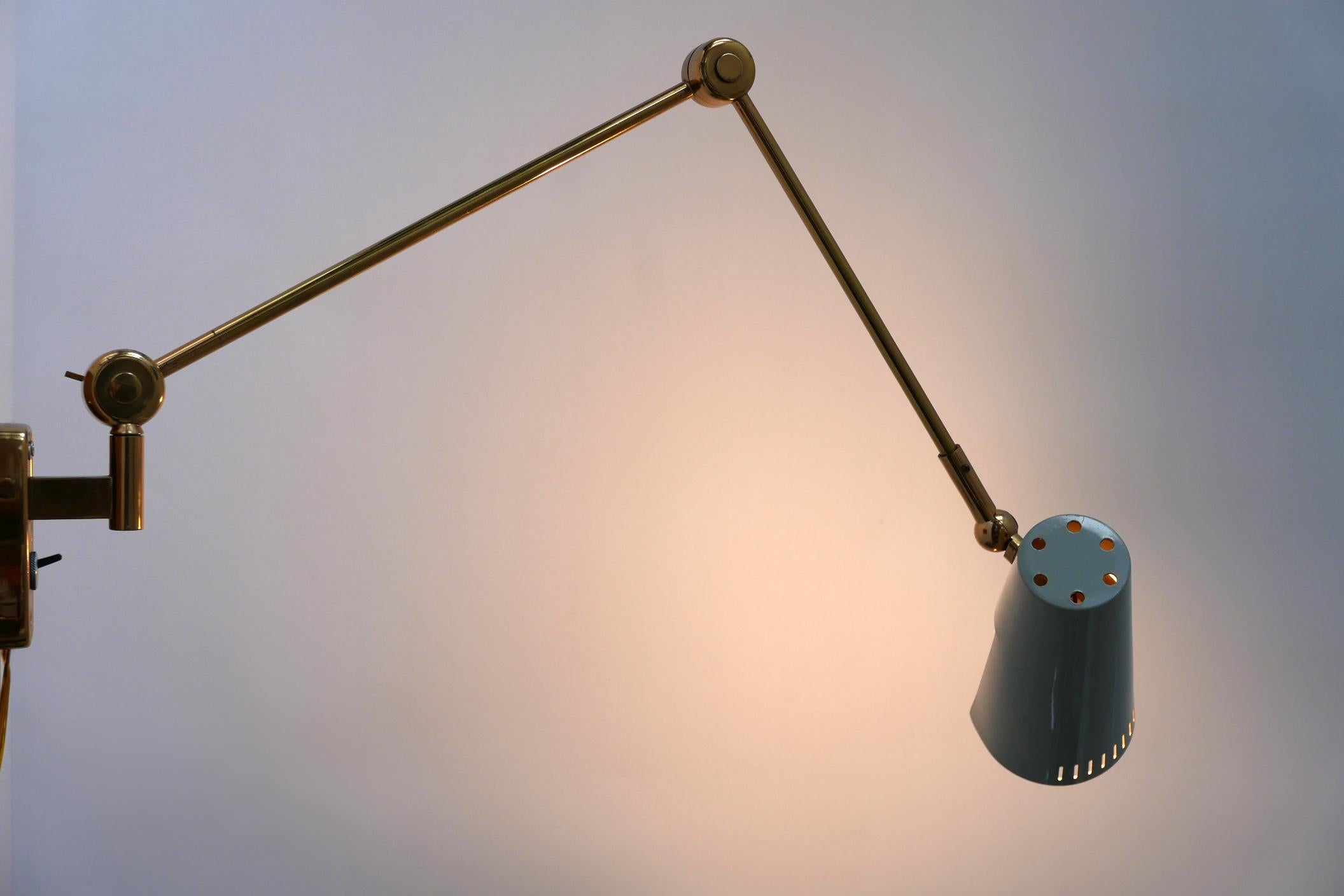 Rare and Articulated Mid-Century Modern Wall Lamp by Stilnovo, 1950s, Italy 4